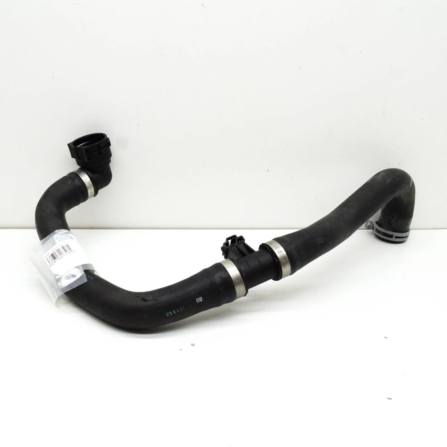 NEW MERCEDES-BENZ A W177 RIGHT COOLANT WATER RADIATOR HOSE A2475011082 ORIGINAL