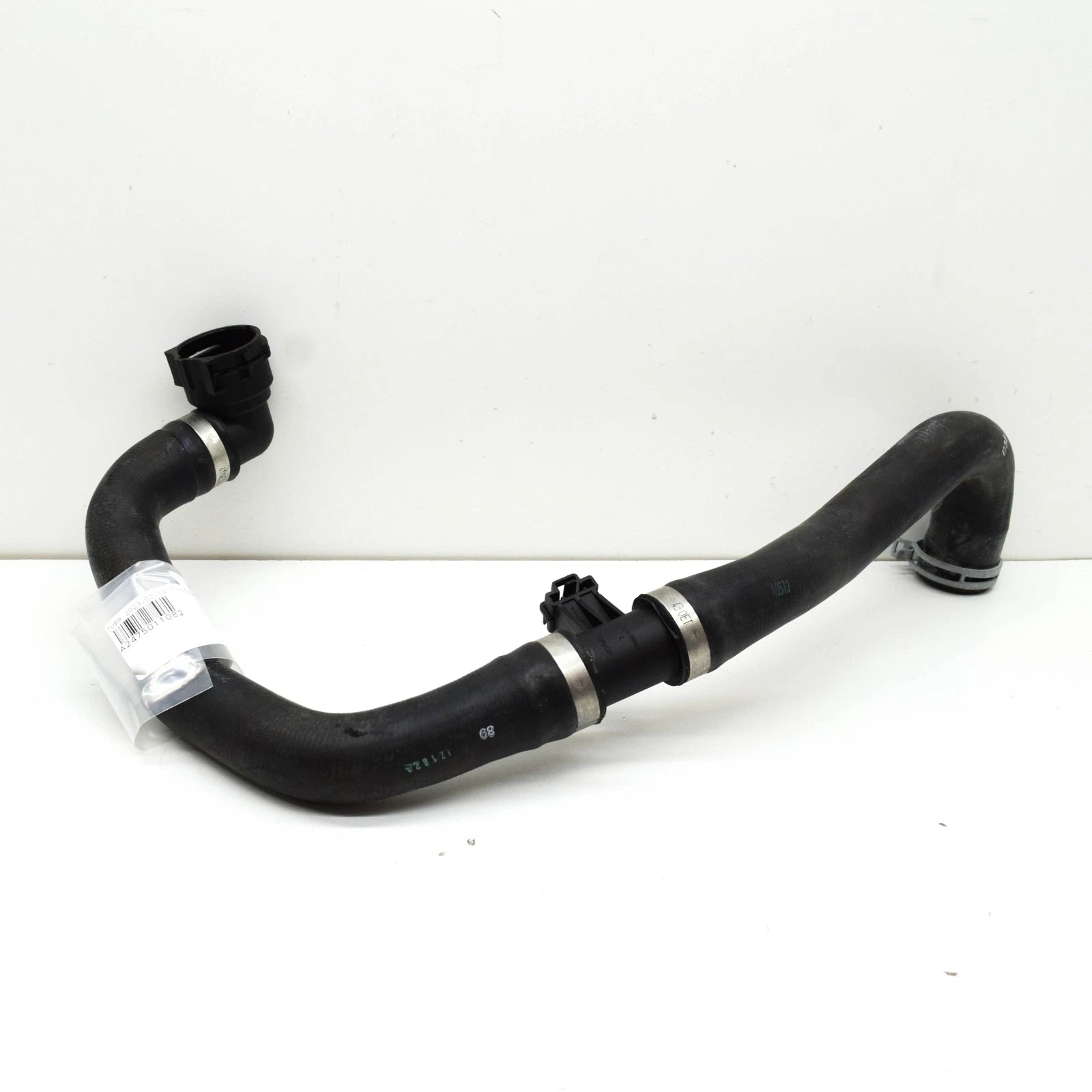NEW MERCEDES-BENZ A W177 RIGHT COOLANT WATER RADIATOR HOSE A2475011082 ORIGINAL