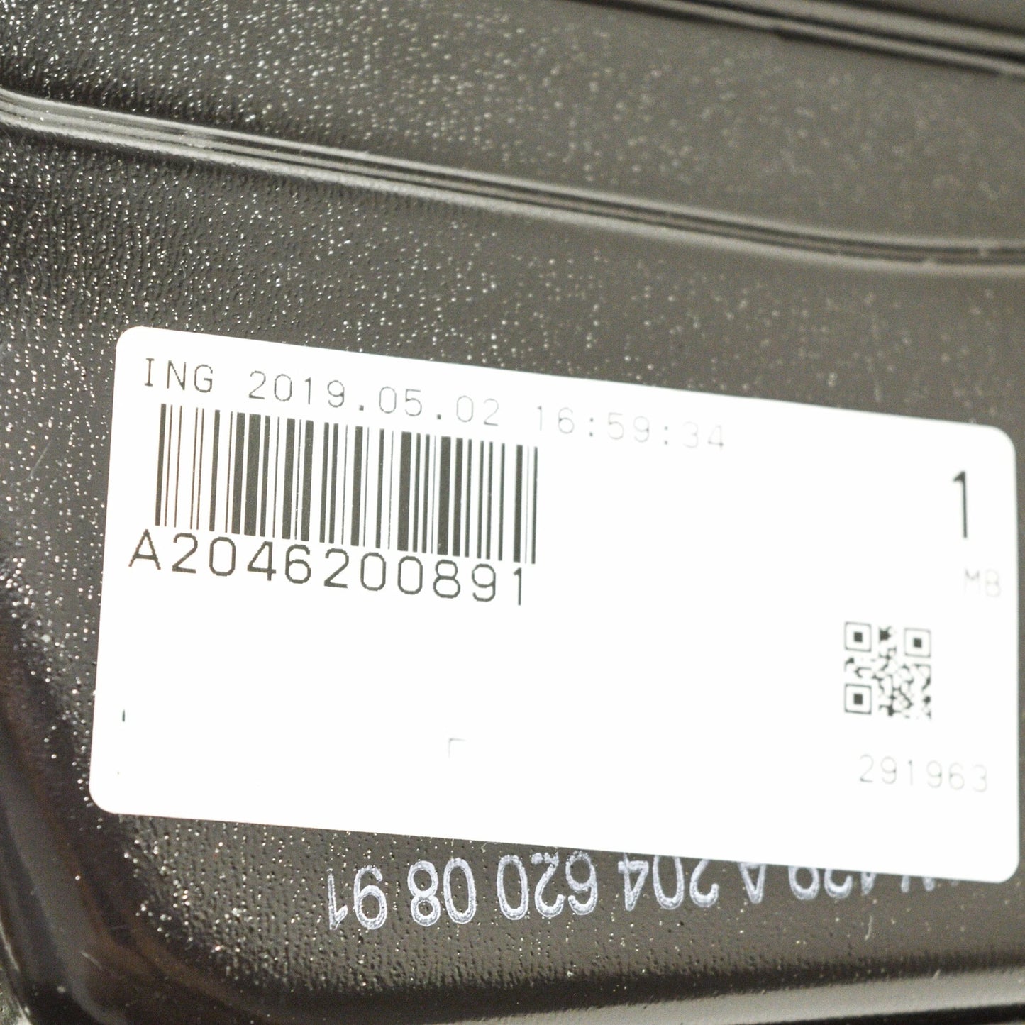 NEW MERCEDES-BENZ GLK-CLASS X204 RIGHT HEADLIGHT MOUNT PLATE A2046200891