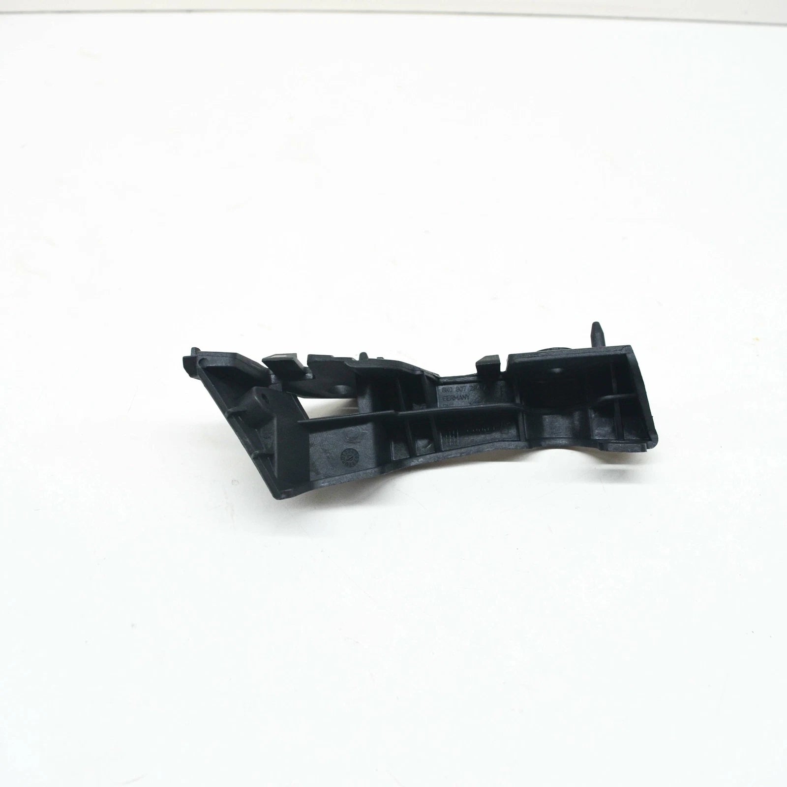 NEW AUDI A4 ALLROAD QUATTRO B8 FRONT RIGHT BUMPER BRACKET 8K0807284A ORIGINAL