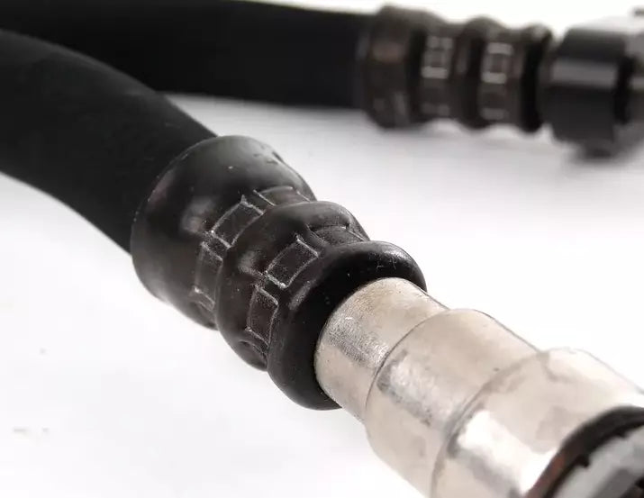 NEW BMW 3 E46 OIL COOLER HOSE PIPE INLET 17227577622 7577622 ORIGINAL