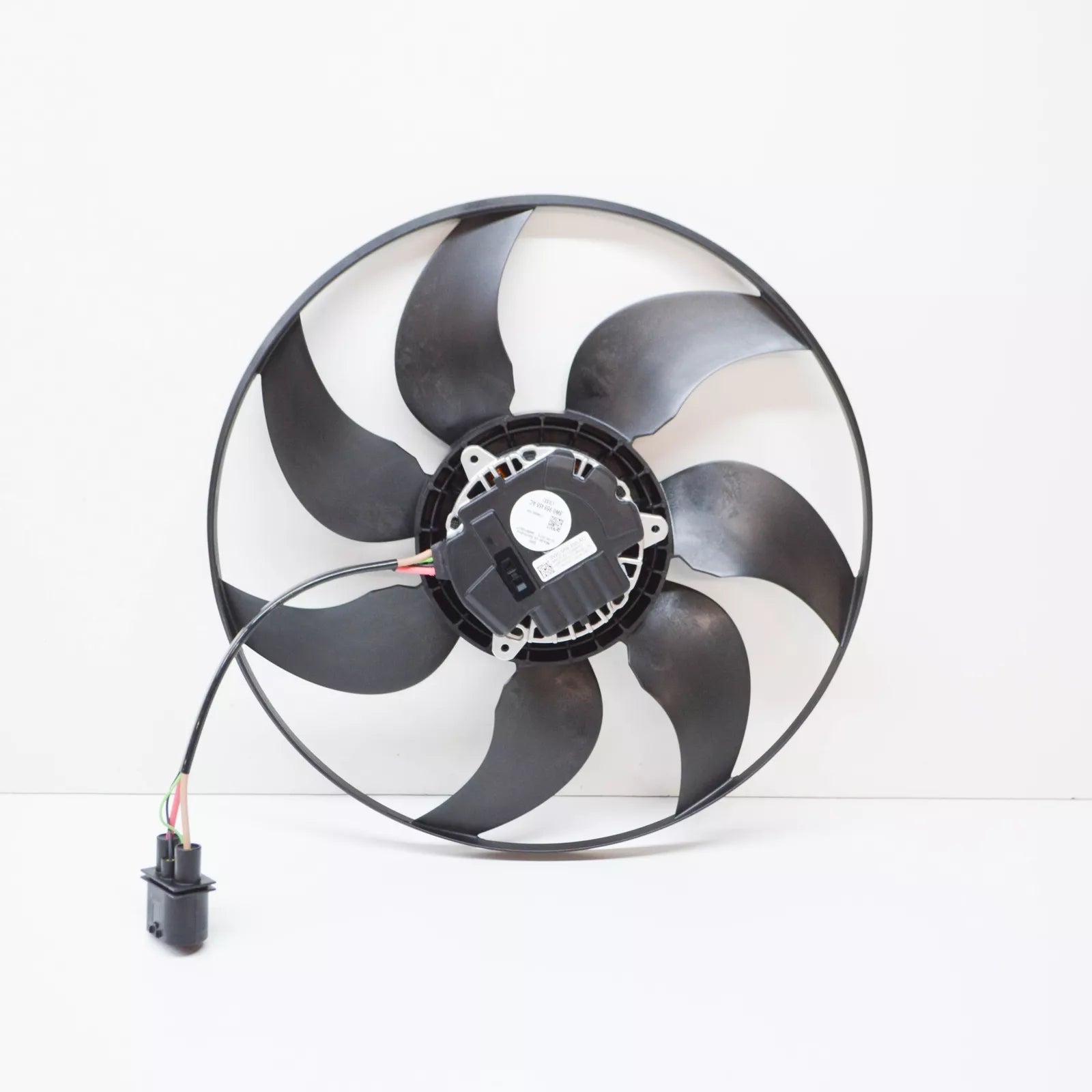 NEW AUDI A4 B9 RADIATOR FAN WITH CONTROL UNIT 8W0959455AC ORIGINAL