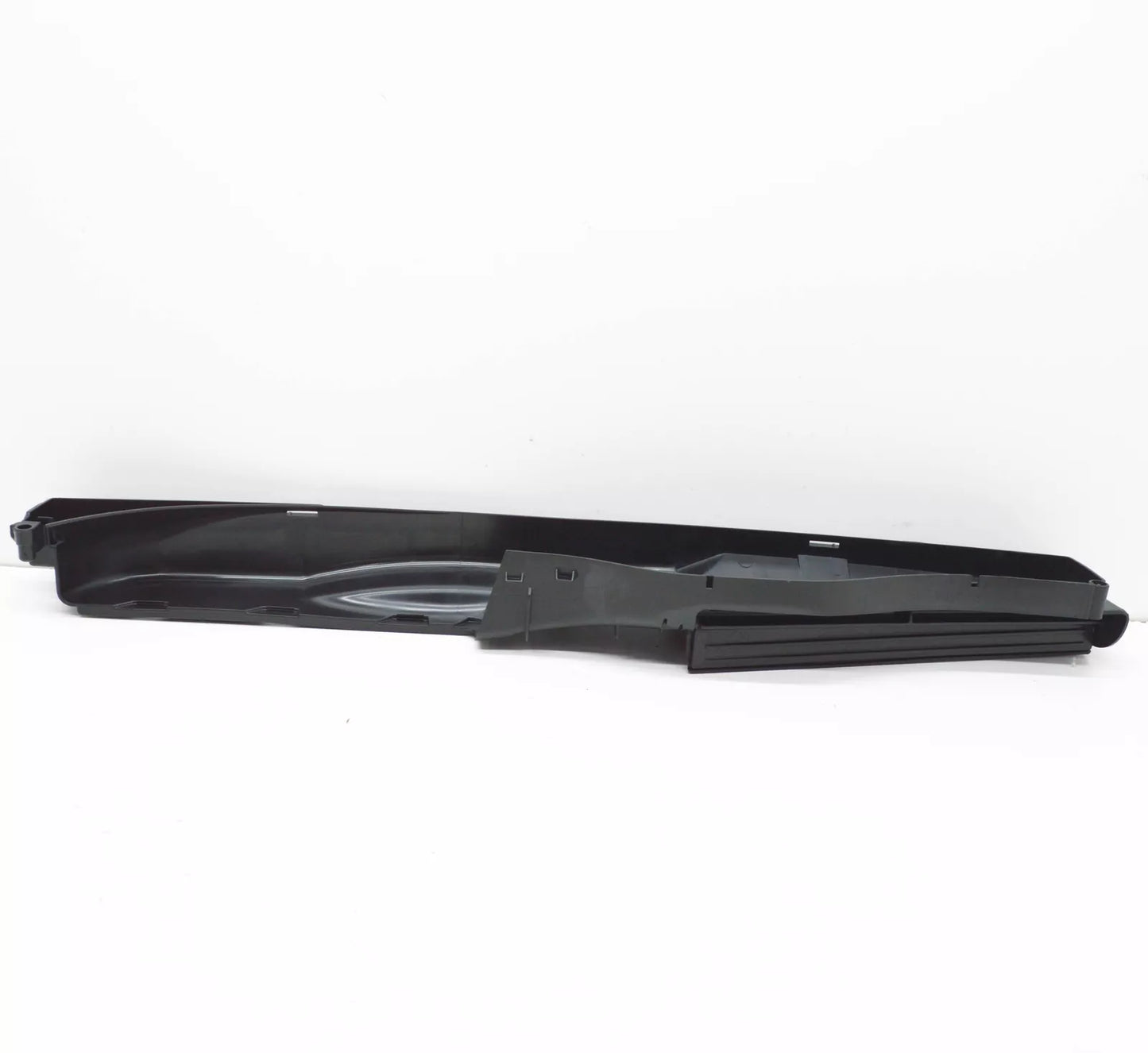 NEW VOLKSWAGEN TIGUAN 5N LOWER AIR GUIDE DUCT 5QM129254