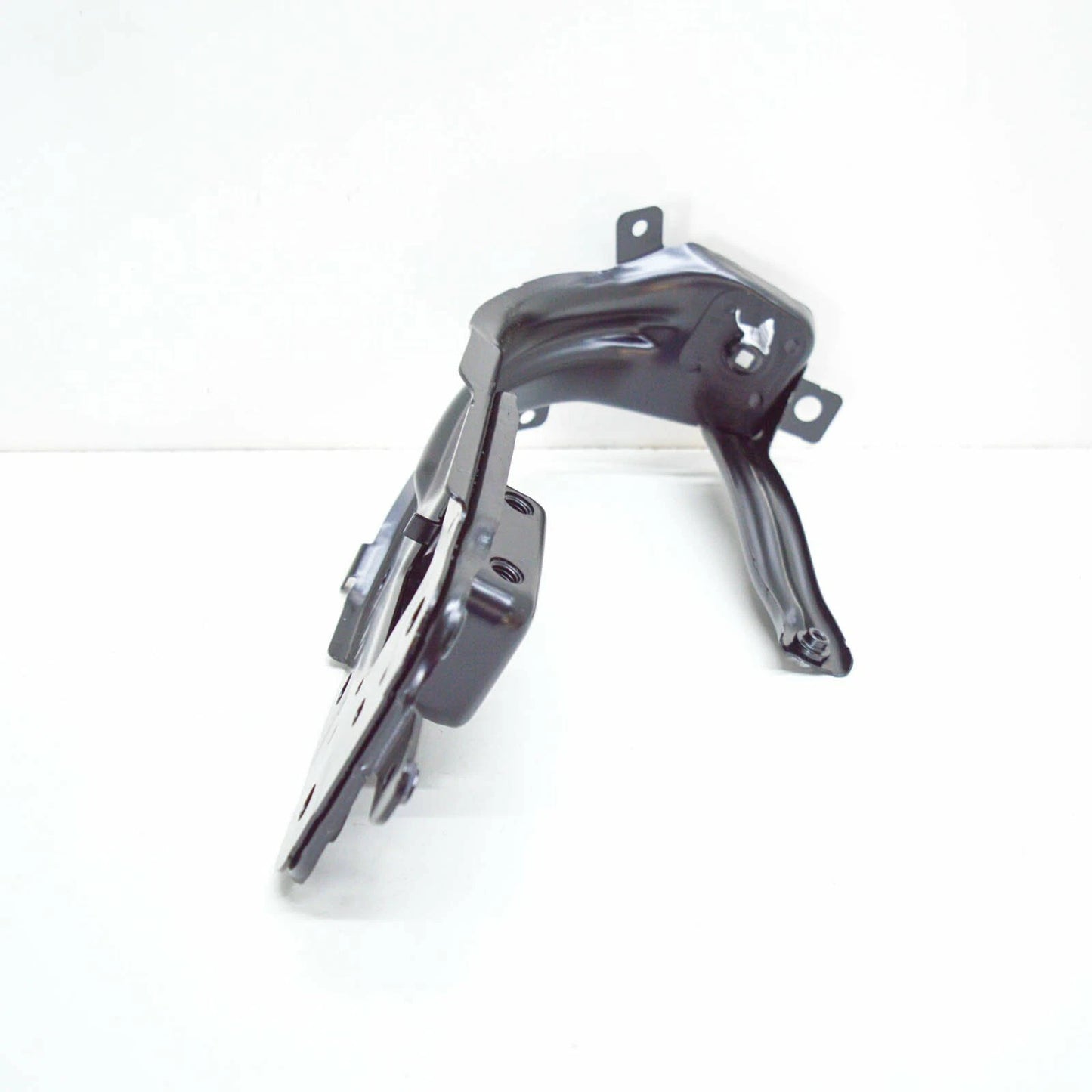 NEW MERCEDES-BENZ E W211 FRONT STIFFENING RIGHT CONSOLE A2116204431