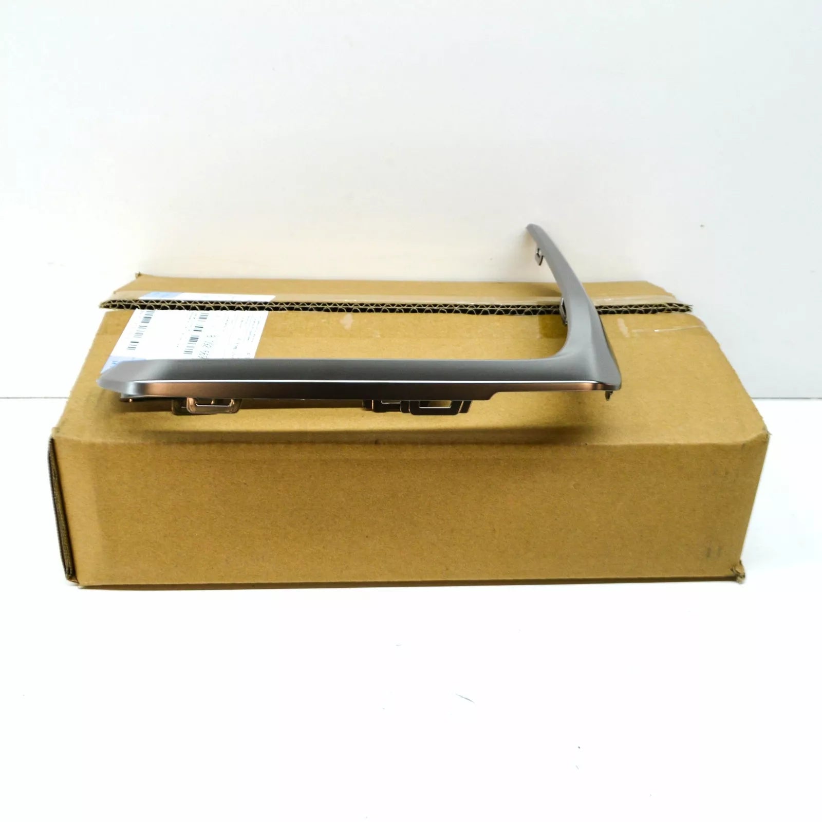 NEW BMW X5 G05 FRONT M BUMPER LEFT SIDE GRILLE TRIM 51118092669 GENUINE