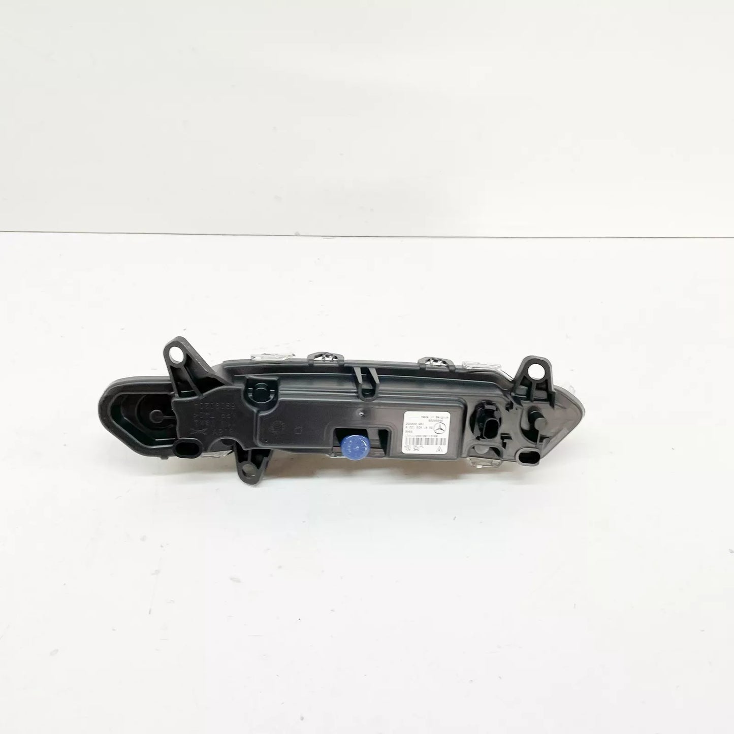 NEW MERCEDES-BENZ S-CLASS W221 FRONT RIGHT RUNNING DAY LIGHT A2218201856