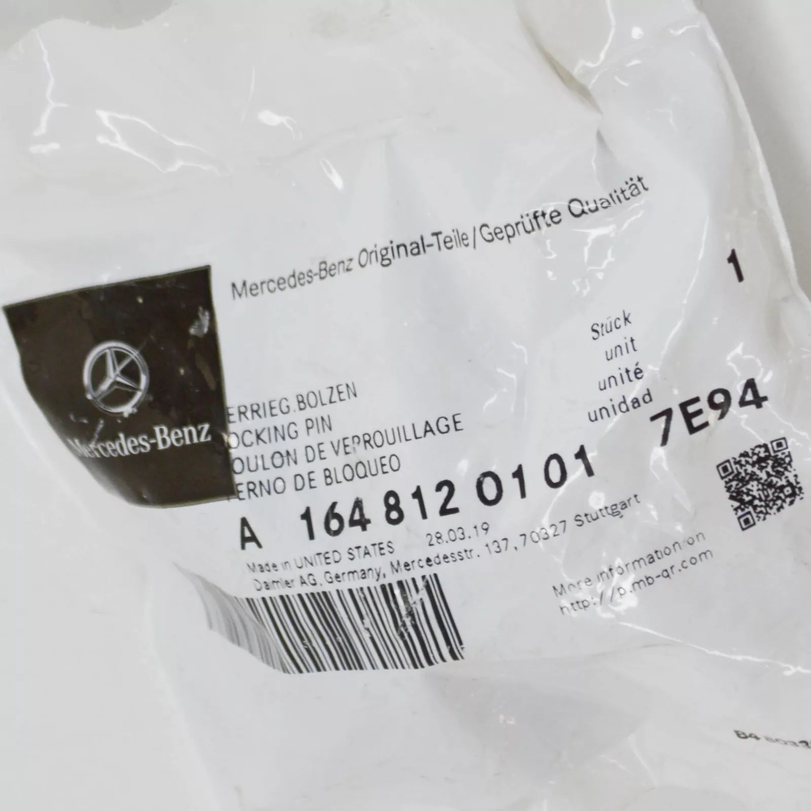 NEW MB GL X164 REAR PARCEL SHELF LEFT LOCKING PIN A16481201017E94 ORIGINAL