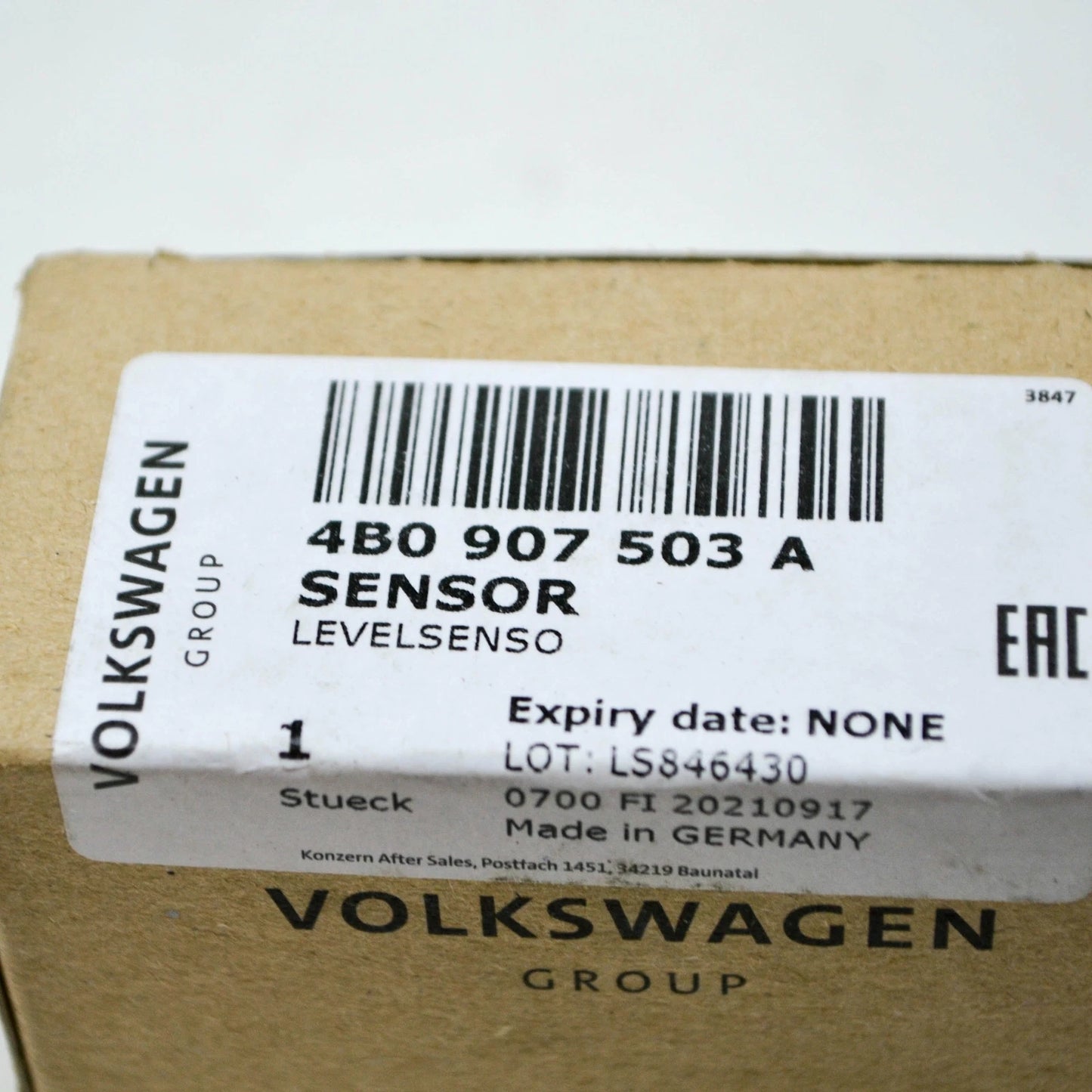 NEW AUDI TT 8N FRONT HEADLIGHT HEIGHT LEVEL ADJUSTER 4B0907503A 2006