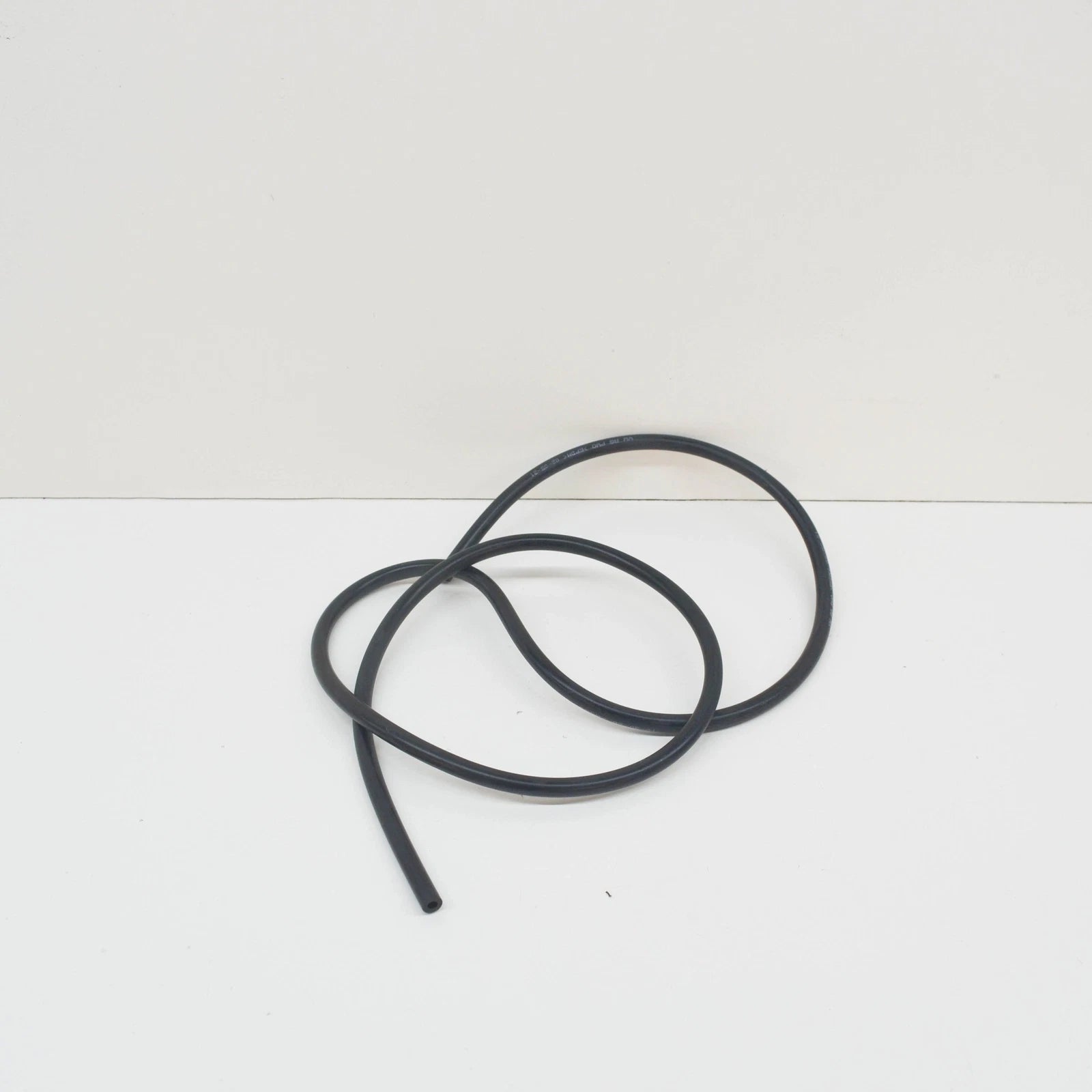 NEW AUDI Q3 8U WINDSHIELD WASHER HOSE 3.8X2.1 2D0955962 ORIGINAL