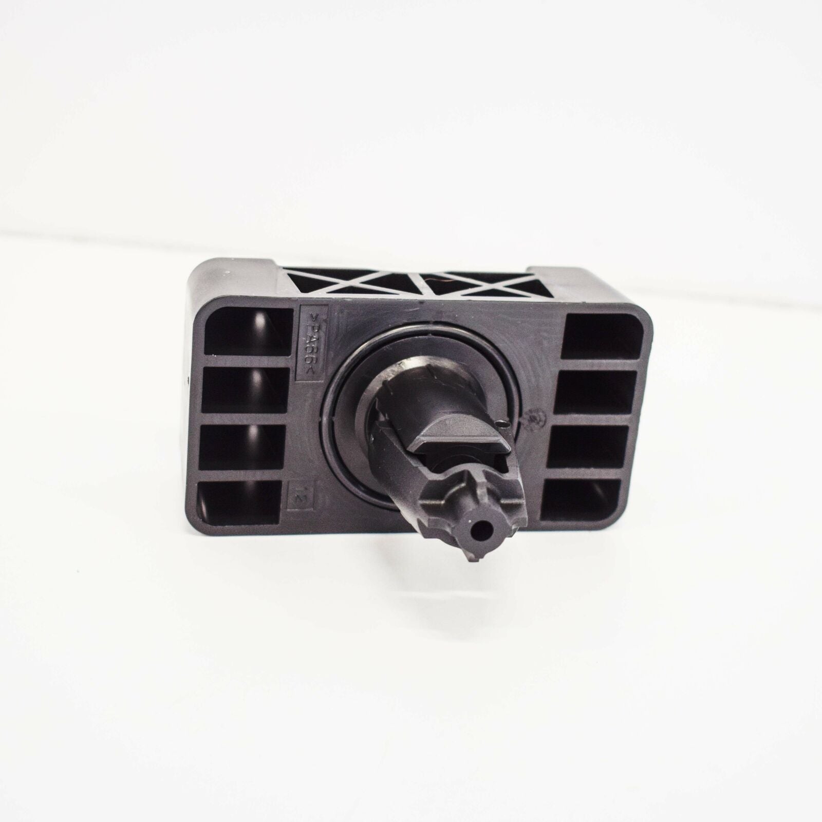 NEW MB GLK-CLASS X204 FRONT RIGHT CAR MOUNTING JACK PAD A2046900009 2015