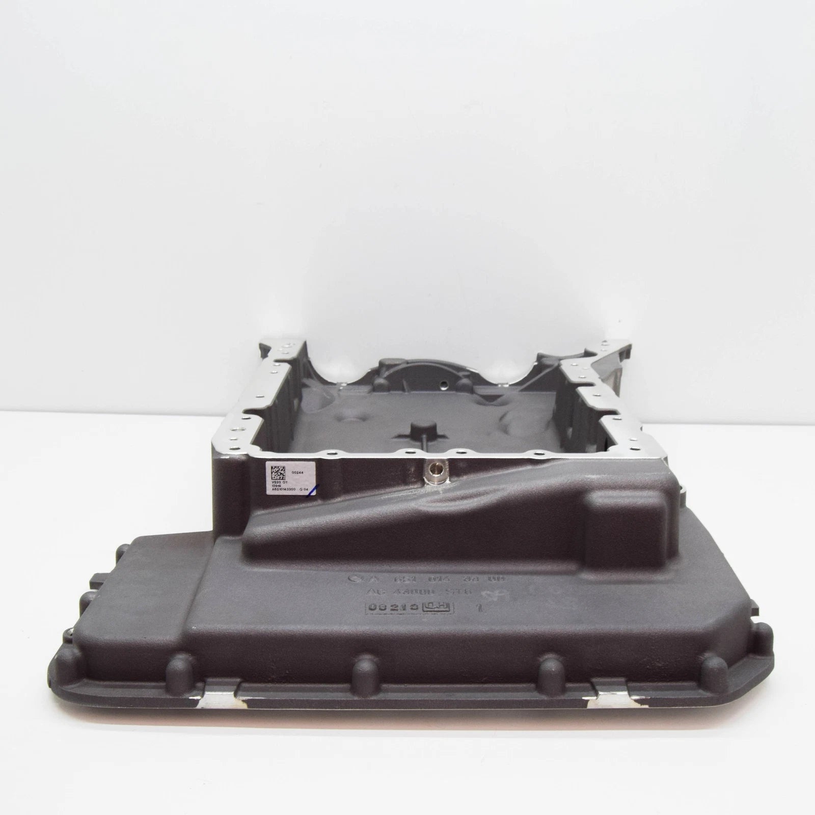 NEW MERCEDES-BENZ VITO W447 OIL PAN UPPER PART A6510143300 ORIGINAL