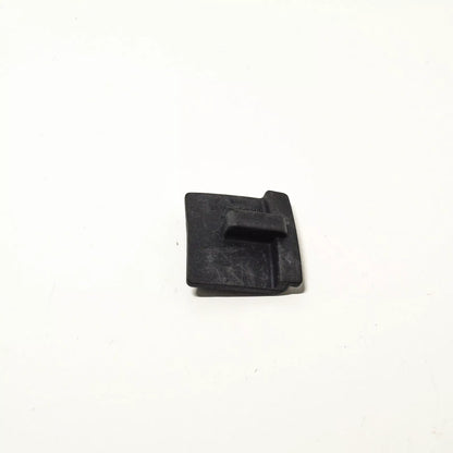 NEW BMW 8 E31 VACUUM CAP 24001422960 1422960