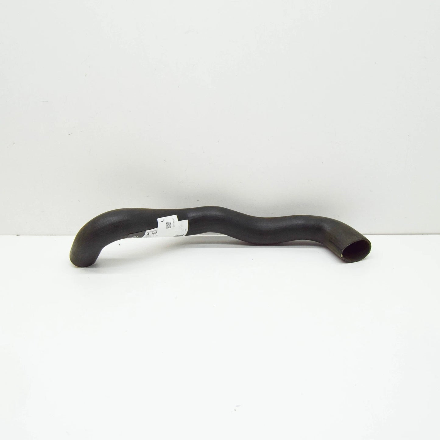 NEW MERCEDES-BENZ M-CLASS W163 UPPER RADIATOR HOSE A1635012282 ORIGINAL