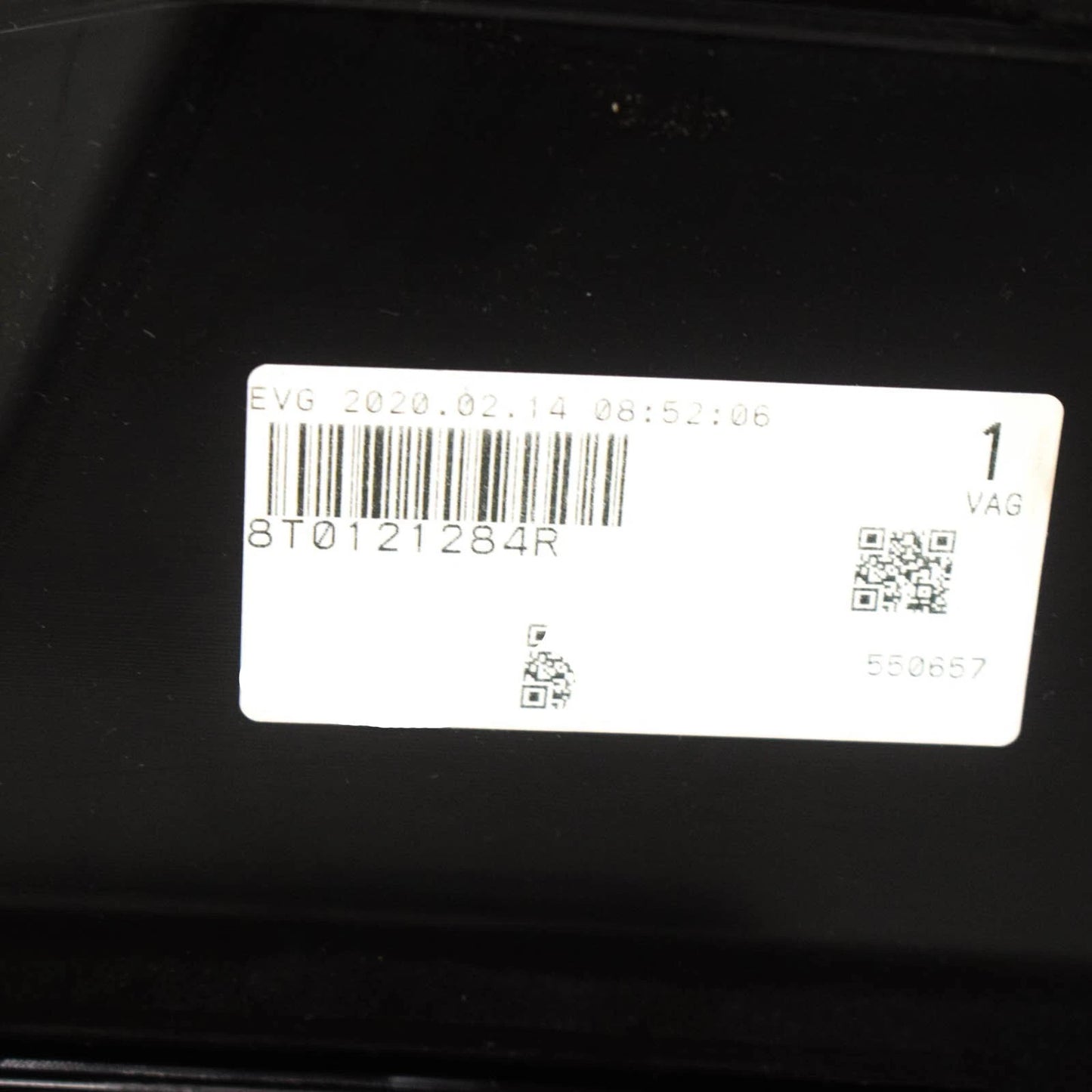 NEW AUDI A5 8T RIGHT AIR DUCT GUIDE 8T0121284R