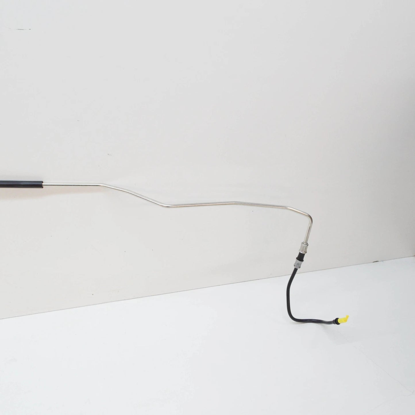 NEW BMW 3 COUPE E92 FUEL FEED LINE 2284752 16122284752 ORIGINAL