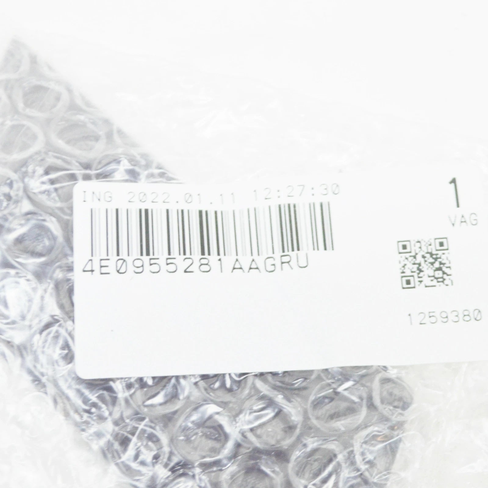 NEW AUDI A8 D3 LEFT HEADLIGHT WASHER COVER 4E0955281AAGRU 2008 ORIGINAL