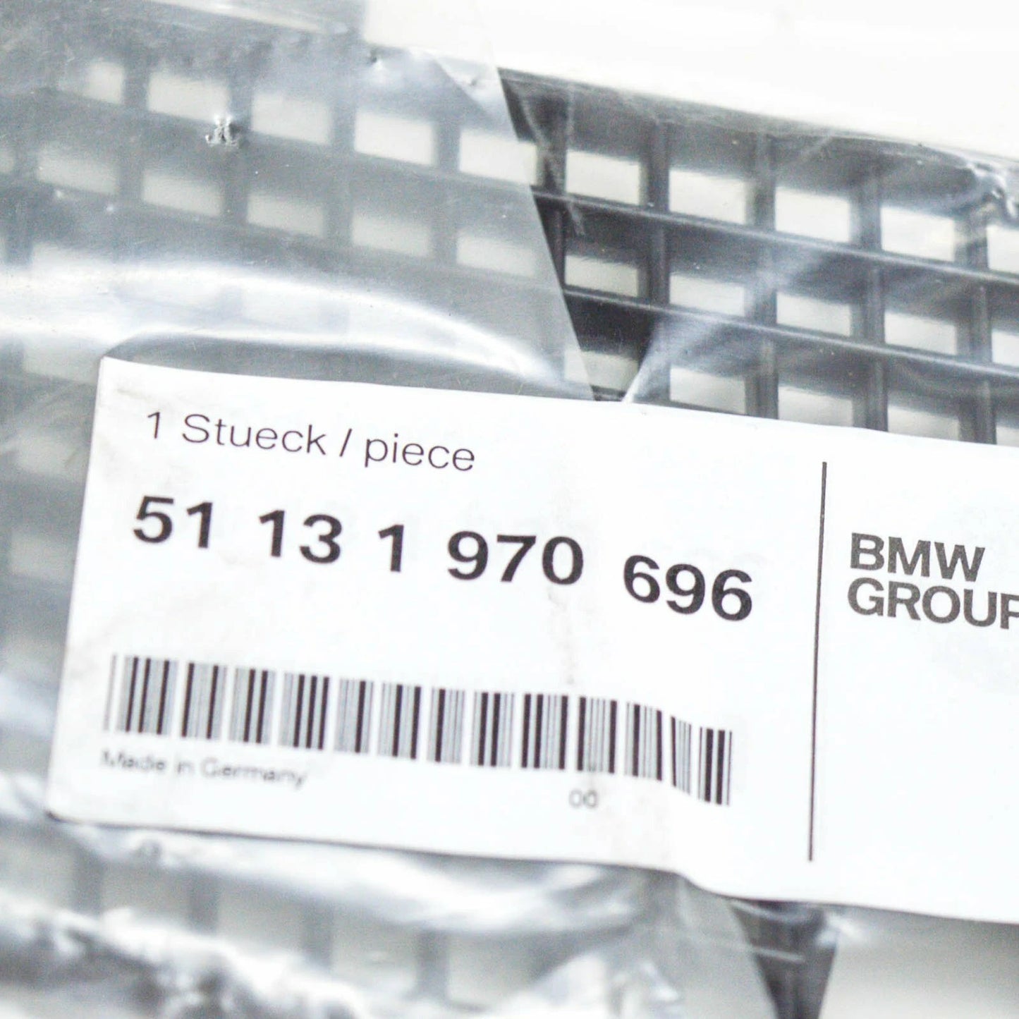 NEW BMW 8 E31 FRONT RIGHT WINDSHIELD WIPER COWL GRILL 51131970696 ORIGINAL