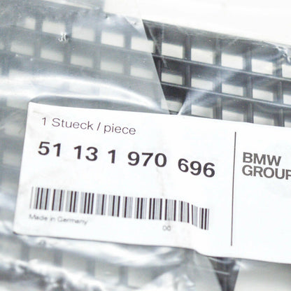 NEW BMW 8 E31 FRONT RIGHT WINDSHIELD WIPER COWL GRILL 51131970696 ORIGINAL