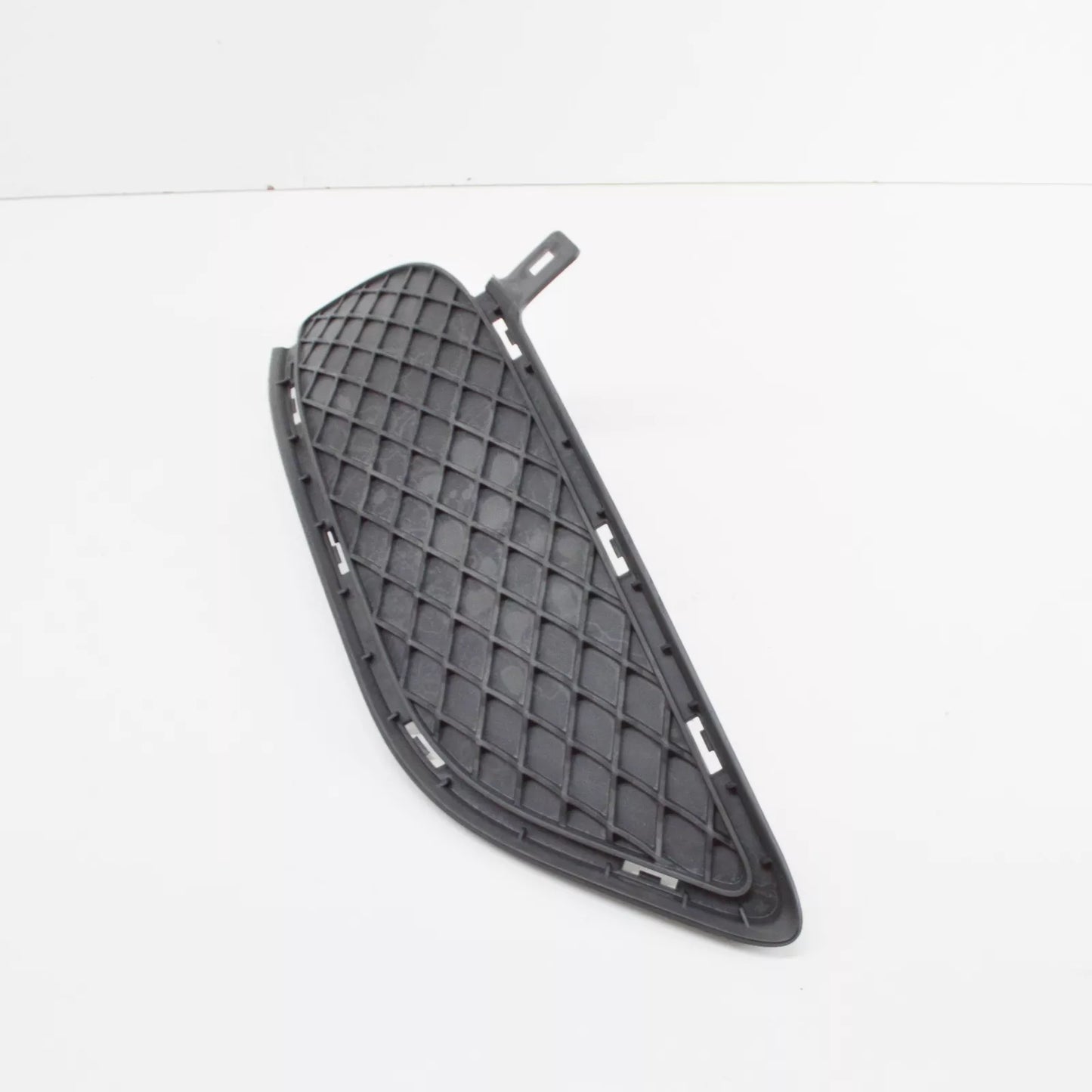 NEW MERCEDES-BENZ B W246 FRONT BUMPER RIGHT GRILLE A2468851622 ORIGINAL