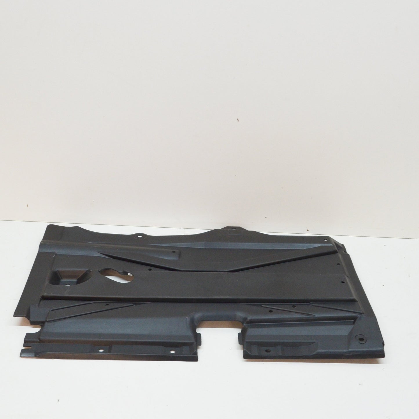 new bmw 5 e39 left lower body cover 51718176757 8176757 original