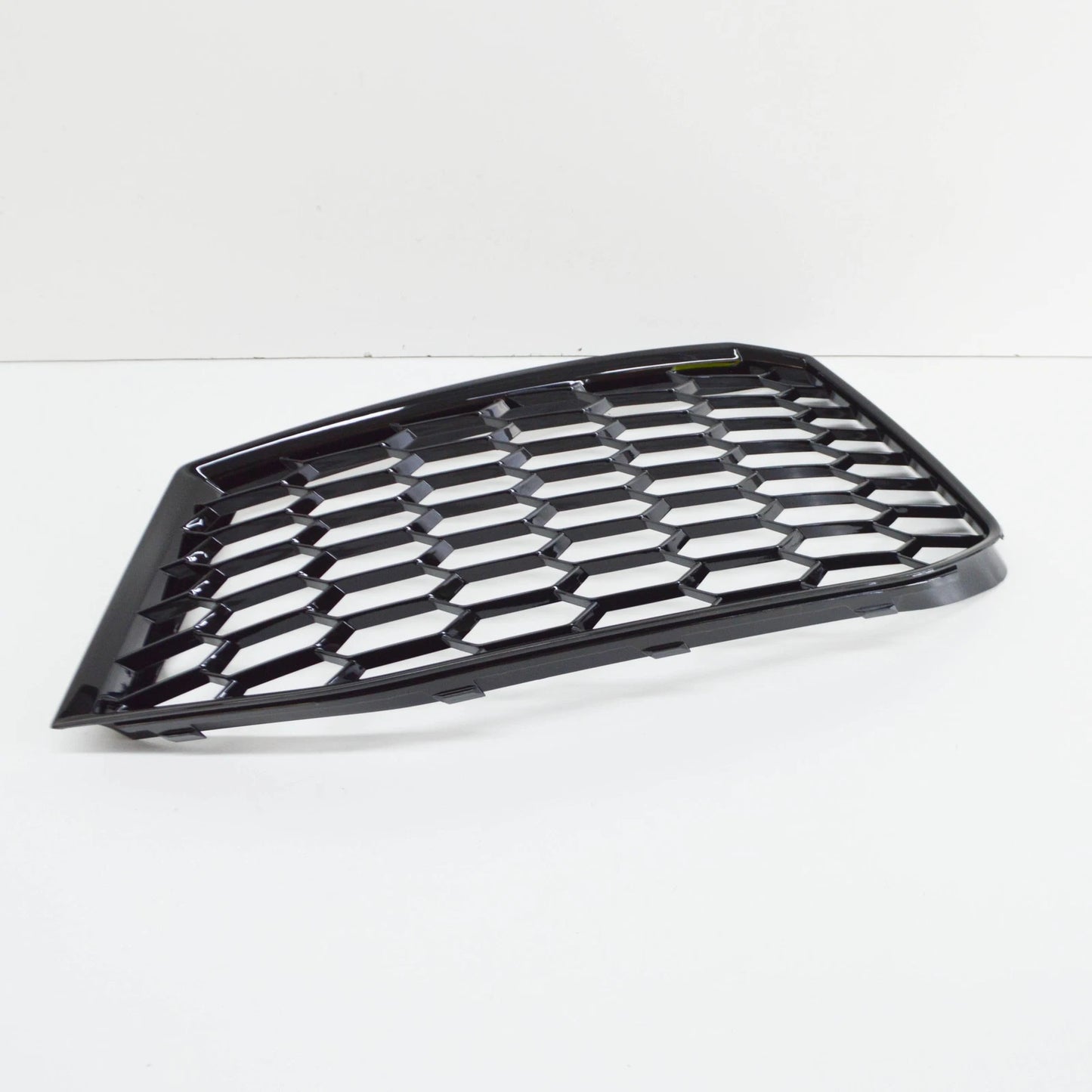 NEW AUDI TT ROADSTER FV FRONT LEFT AIR GUIDE GRILLE 8S0807681JT94 ORIGINAL