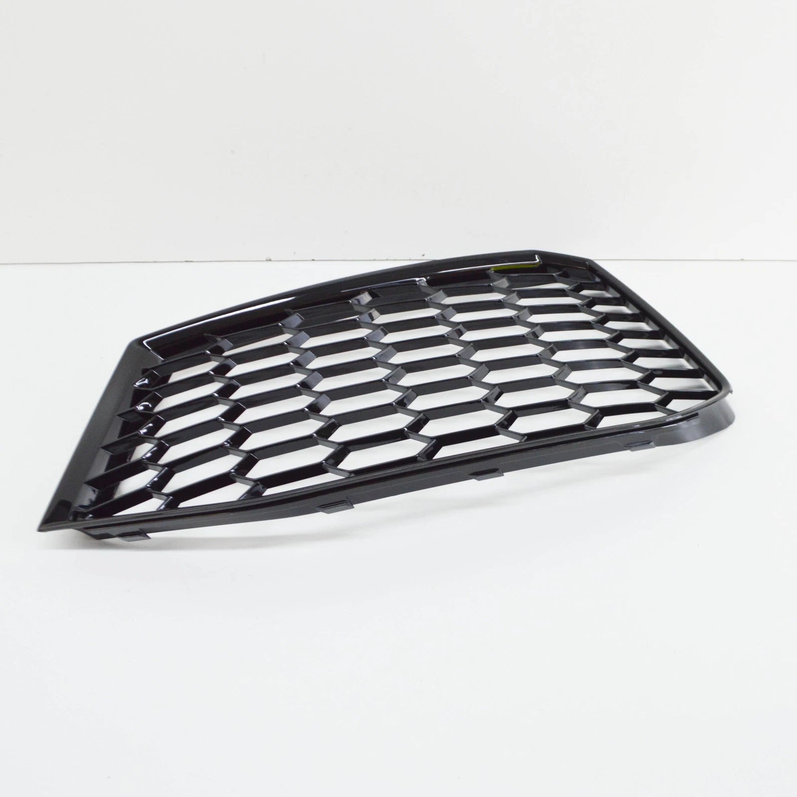 NEW AUDI TT ROADSTER FV FRONT LEFT AIR GUIDE GRILLE 8S0807681JT94 ORIGINAL