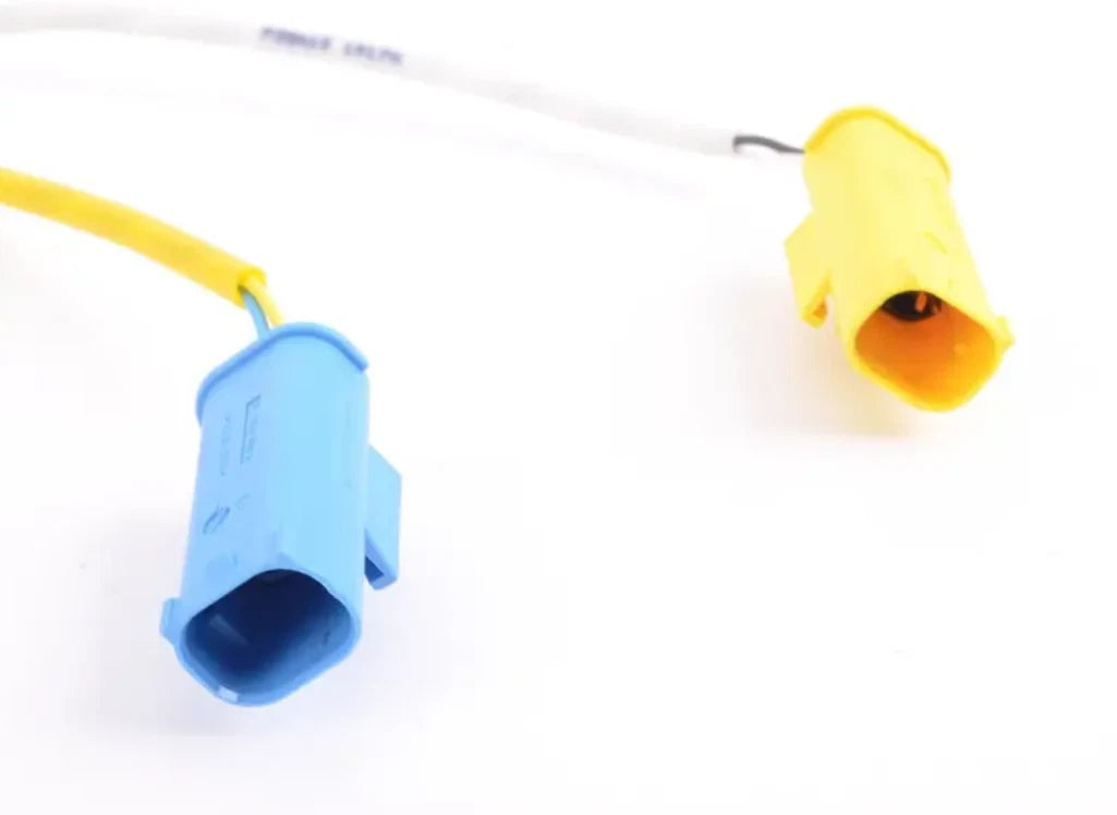 NEW BMW 1 COUPE E82 FRONT RIGHT SEATBELT 2996152 72112996152 ORIGINAL