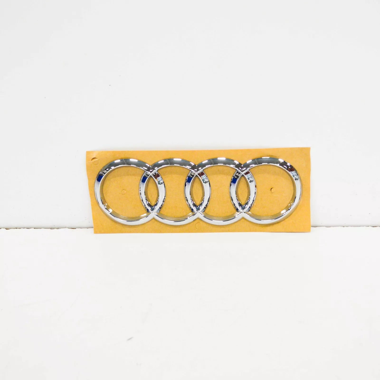 NEW AUDI A7 4G8 REAR EMBLEM LOGO 4G8853742A2ZZ