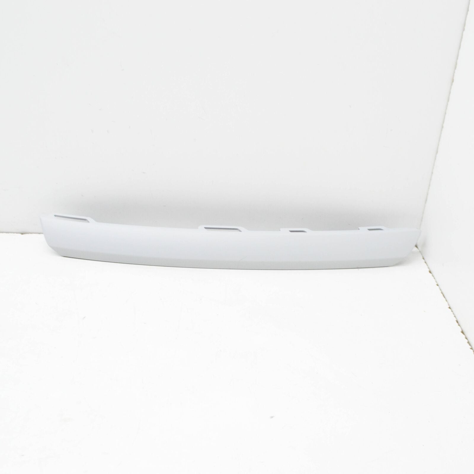 NEW VOLKSWAGEN TIGUAN AD FRONT RIGHT BUMPER MOLDING 5NA853102BGRU ORIGINAL