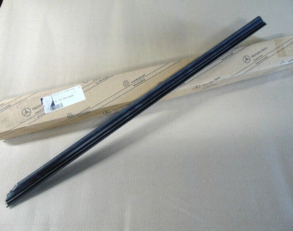 new mercedes-benz r w251 inside front rh door sealing rail a2517251065 original