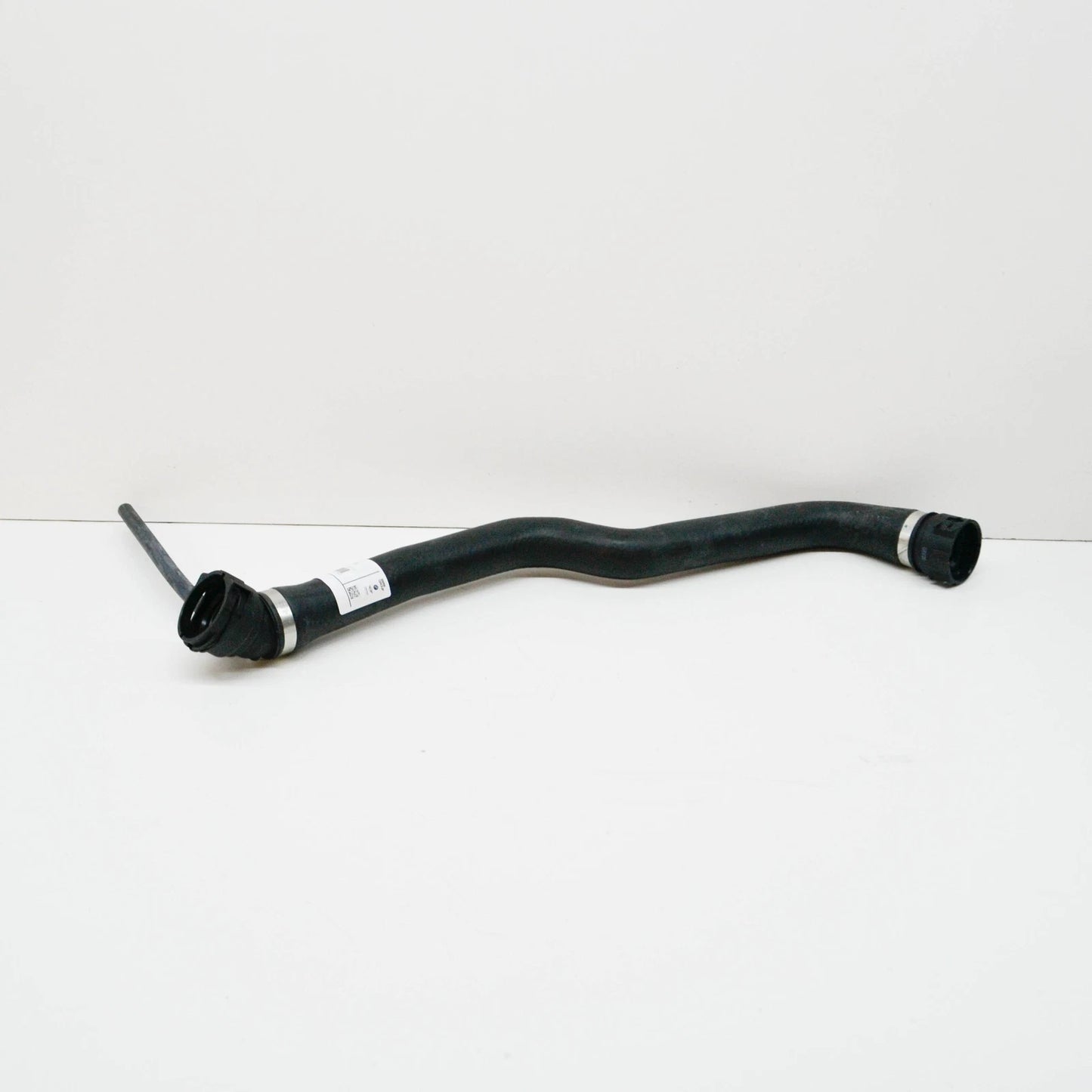 NEW BMW E38 SEDAN COOLING SYSTEM WATER HOSE 2247815 11532247815 ORIGINAL
