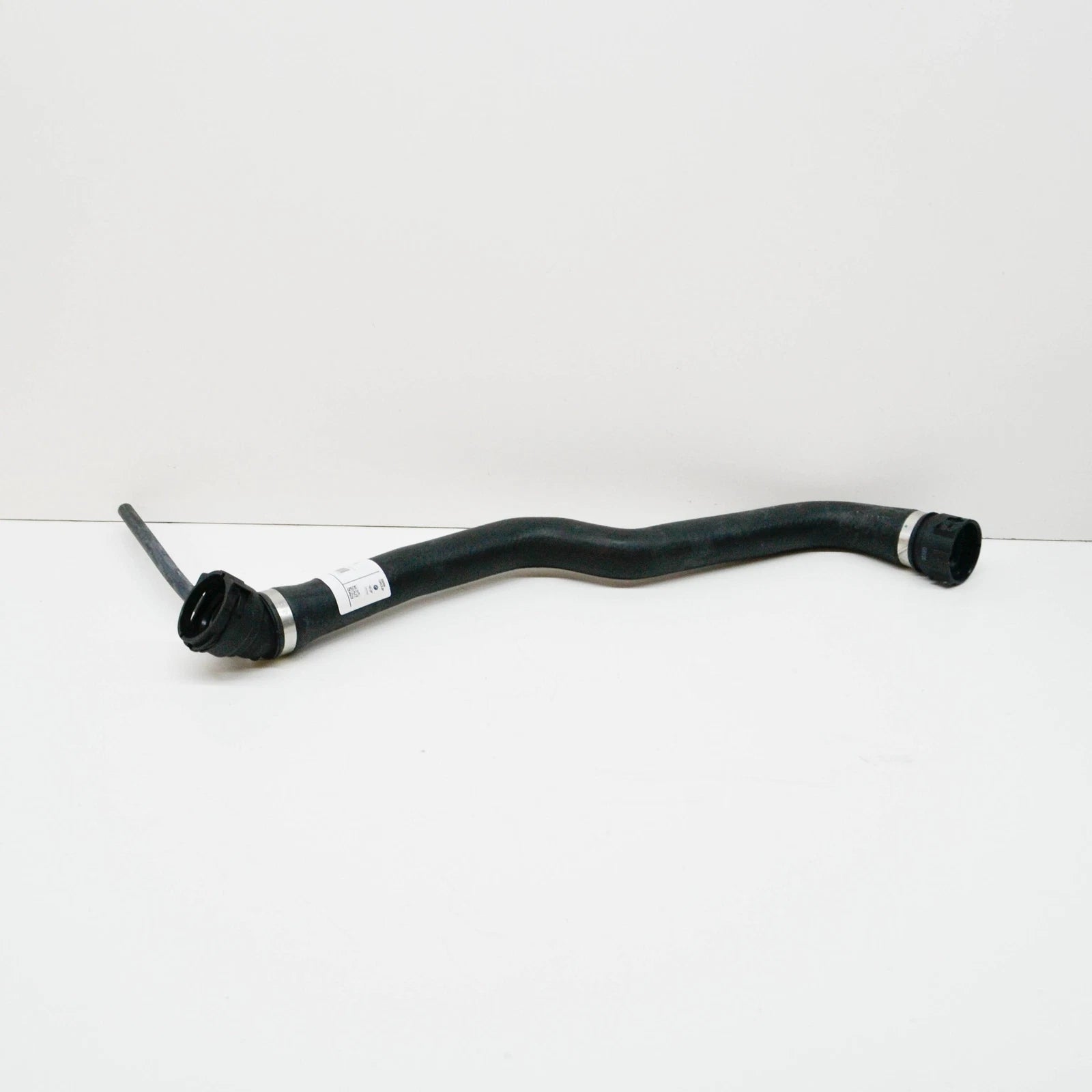 NEW BMW E38 SEDAN COOLING SYSTEM WATER HOSE 2247815 11532247815 ORIGINAL