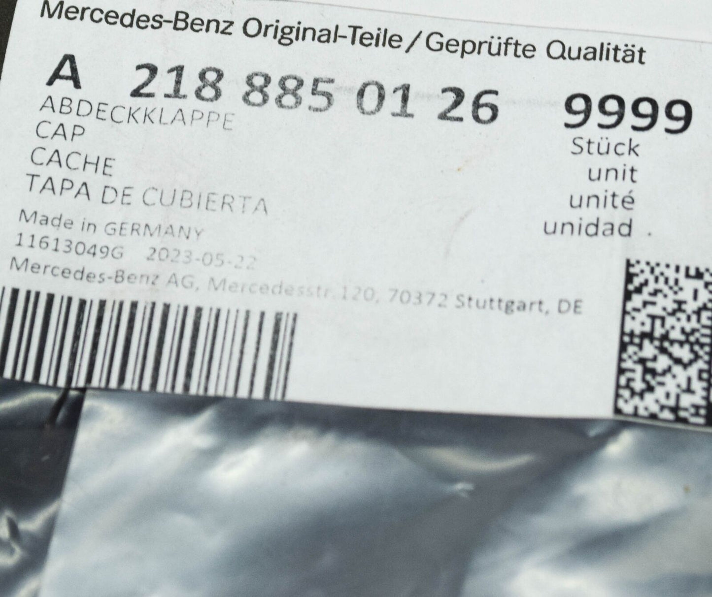 NEW MERCEDES-BENZ CLS C218 FRONT BUMPER TOWING EYE COVER A2188850126 ORIGINAL