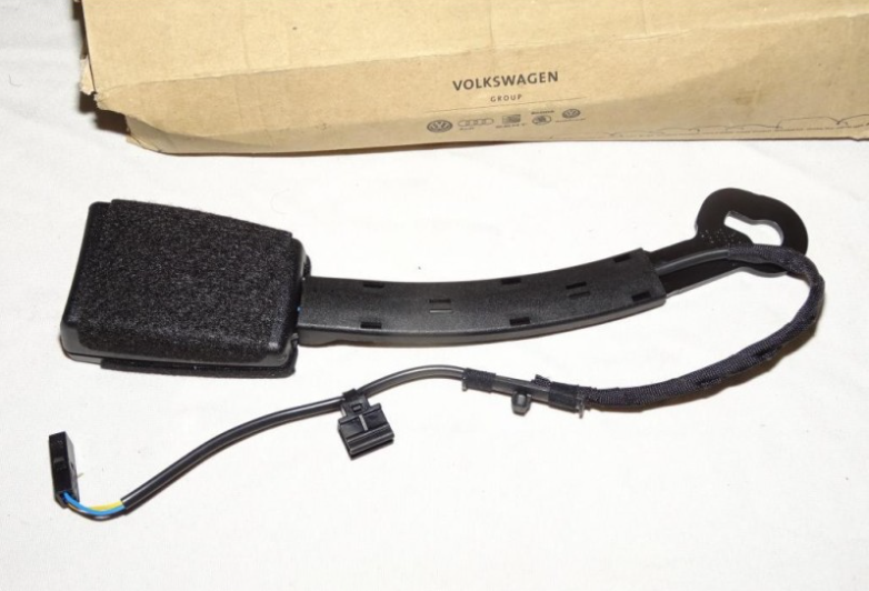 new audi rs3 front right seat belt buckle 8v0857756bylz original