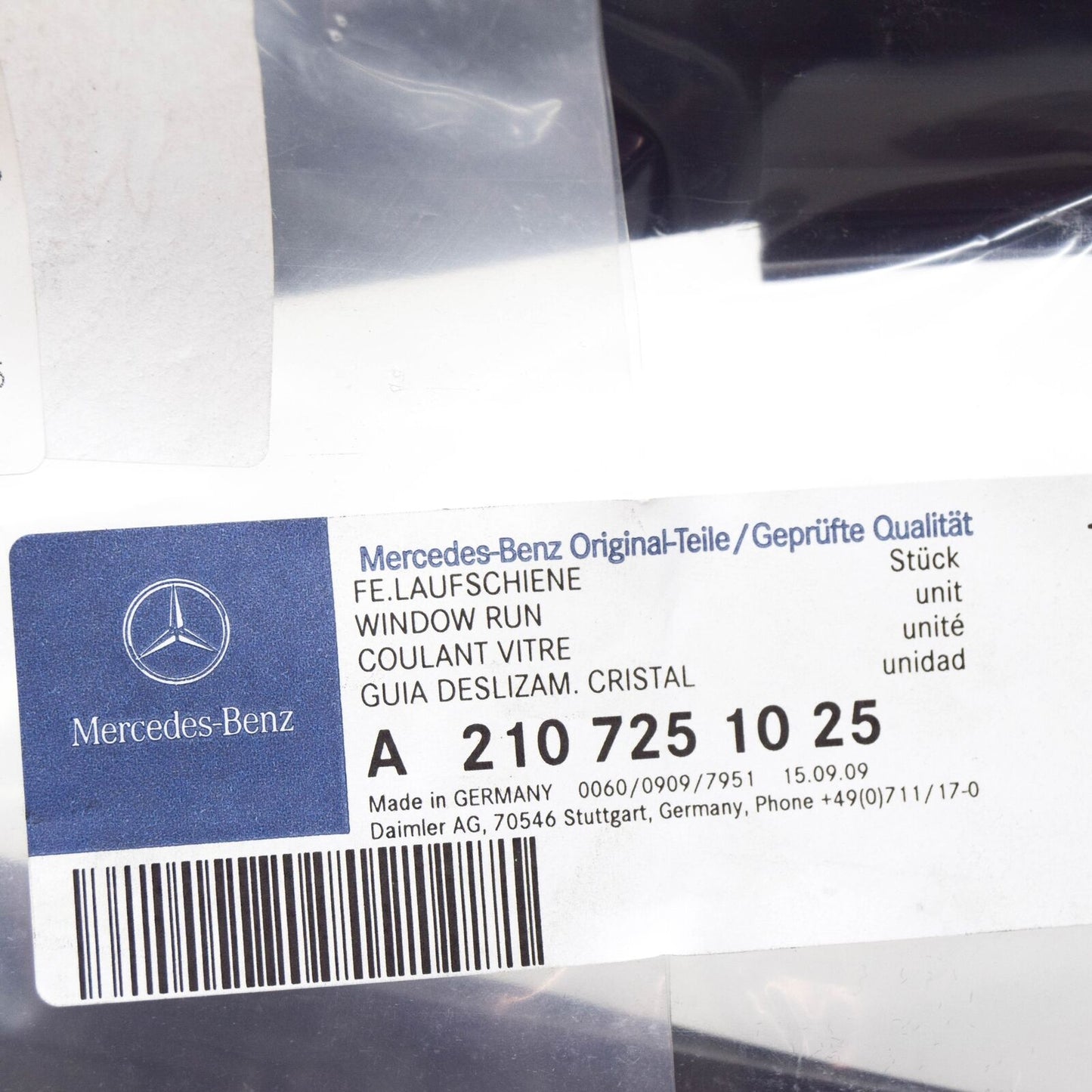 NEW MERCEDES-BENZ E W210 FRONT RIGHT WINDOW GUIDE RAIL A2107251025 ORIGINAL