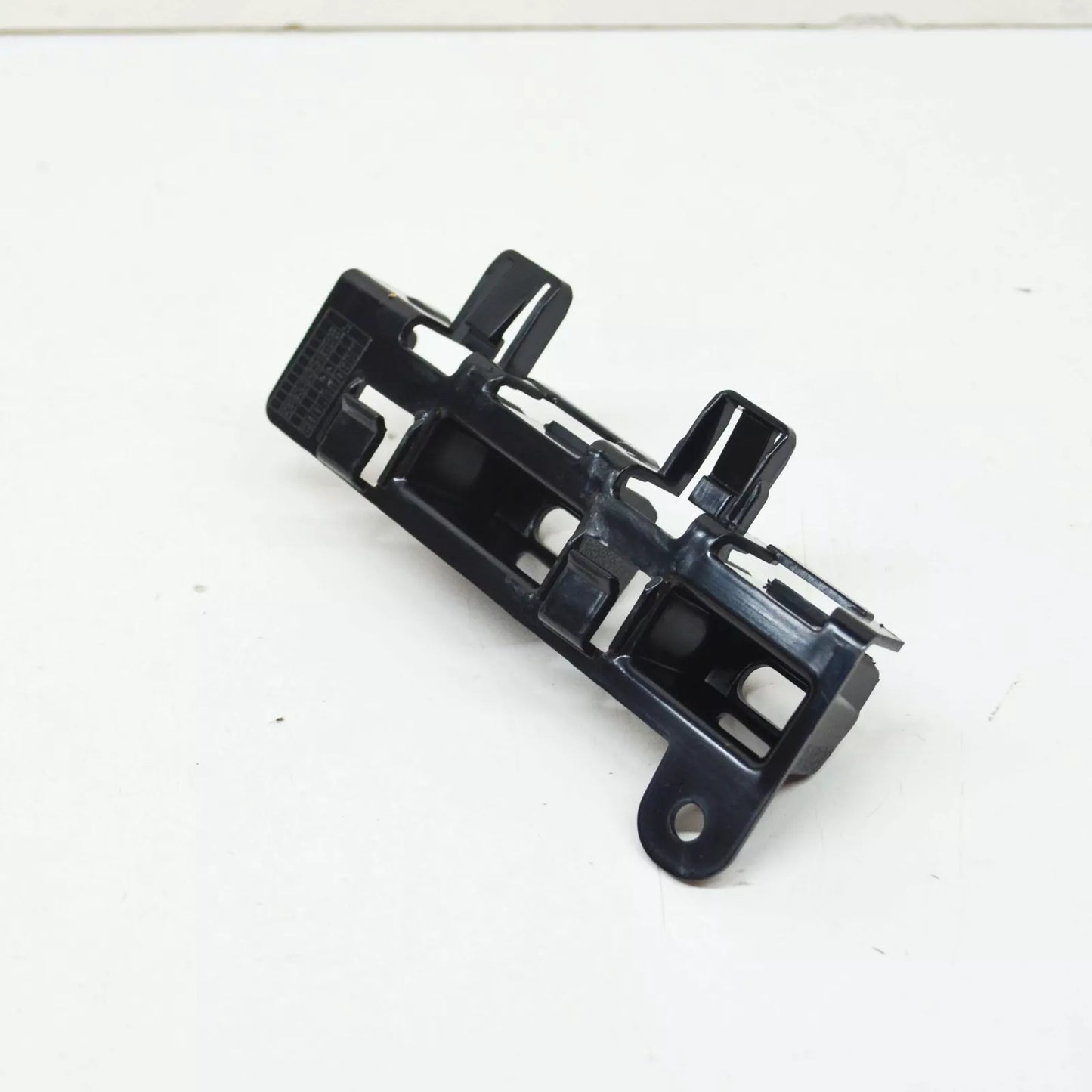 NEW BMW X5 G05 FRONT LEFT ROCKER PANEL HOLDER 51777469385 7469385 ORIGINAL