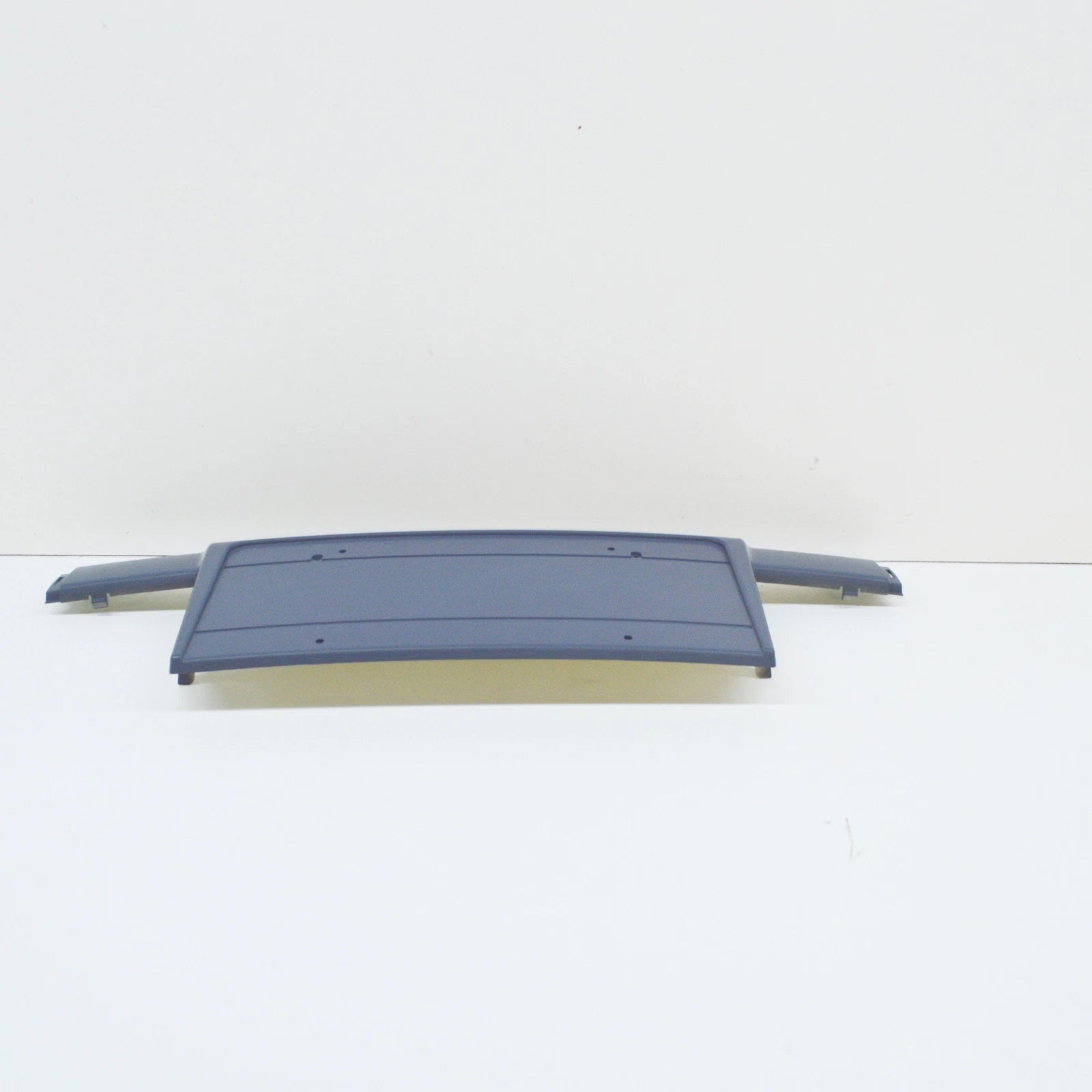 NEW BMW 5 E39 FRONT BUMPER CENTRAL LICENSE PLATE BASE 51117005978 ORIGINAL