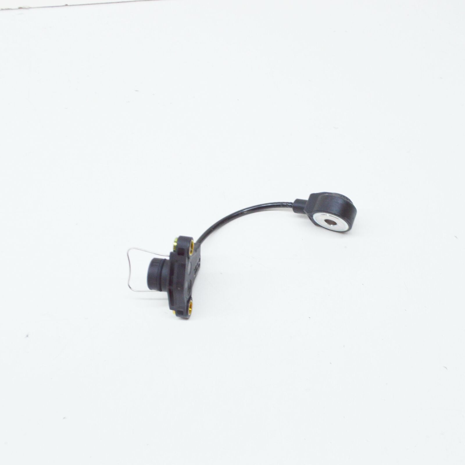 NEW MERCEDES-BENZ C W204 KNOCK SENSOR A0031538028 ORIGINAL