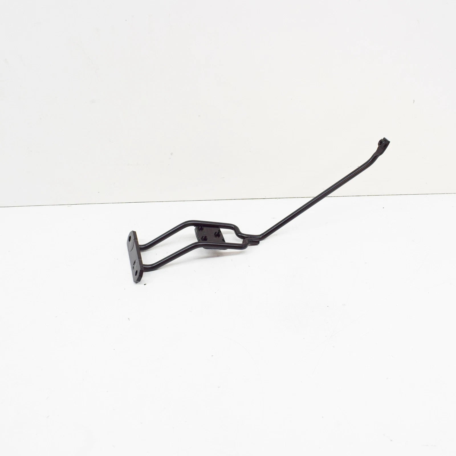 NEW BMW 3 E90 ENGINE HOOD CATCH BRACE 7116693 51647116693 ORIGINAL