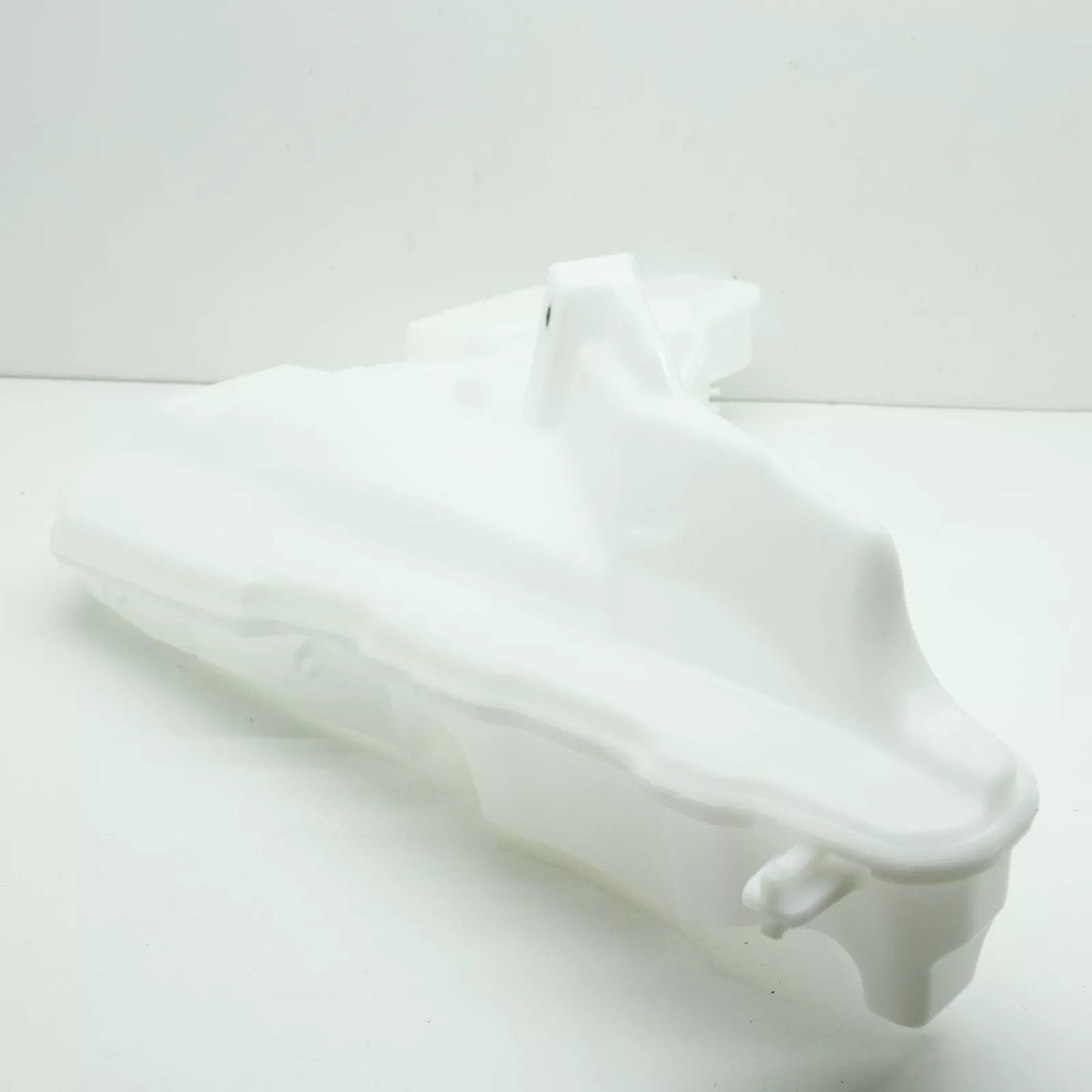 NEW AUDI Q8 4MN WINDSHIELD WASH WATER RESERVOIR 4M0955452C ORIGINAL