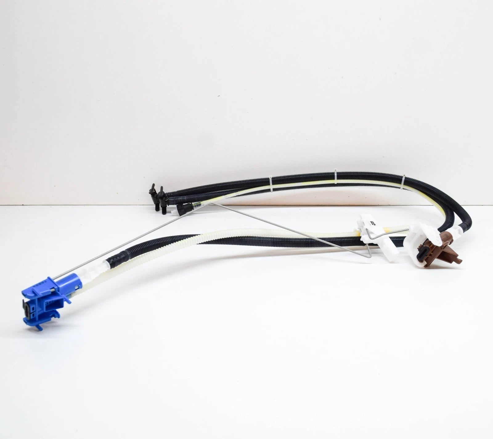 NEW AUDI Q7 4L LEFT SUCTION JET PUMP 7L6919715D ORIGINAL