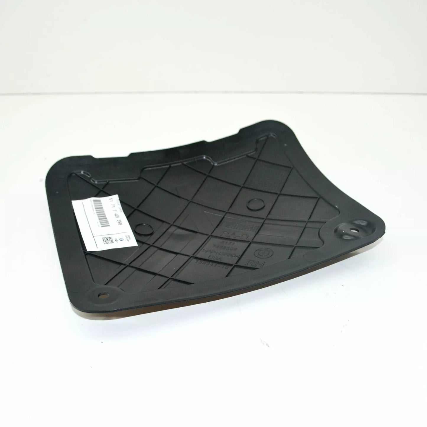 NEW BMW X5 G05 RIGHT OIL COOLER COVER 51717428398 7428398 ORIGINAL