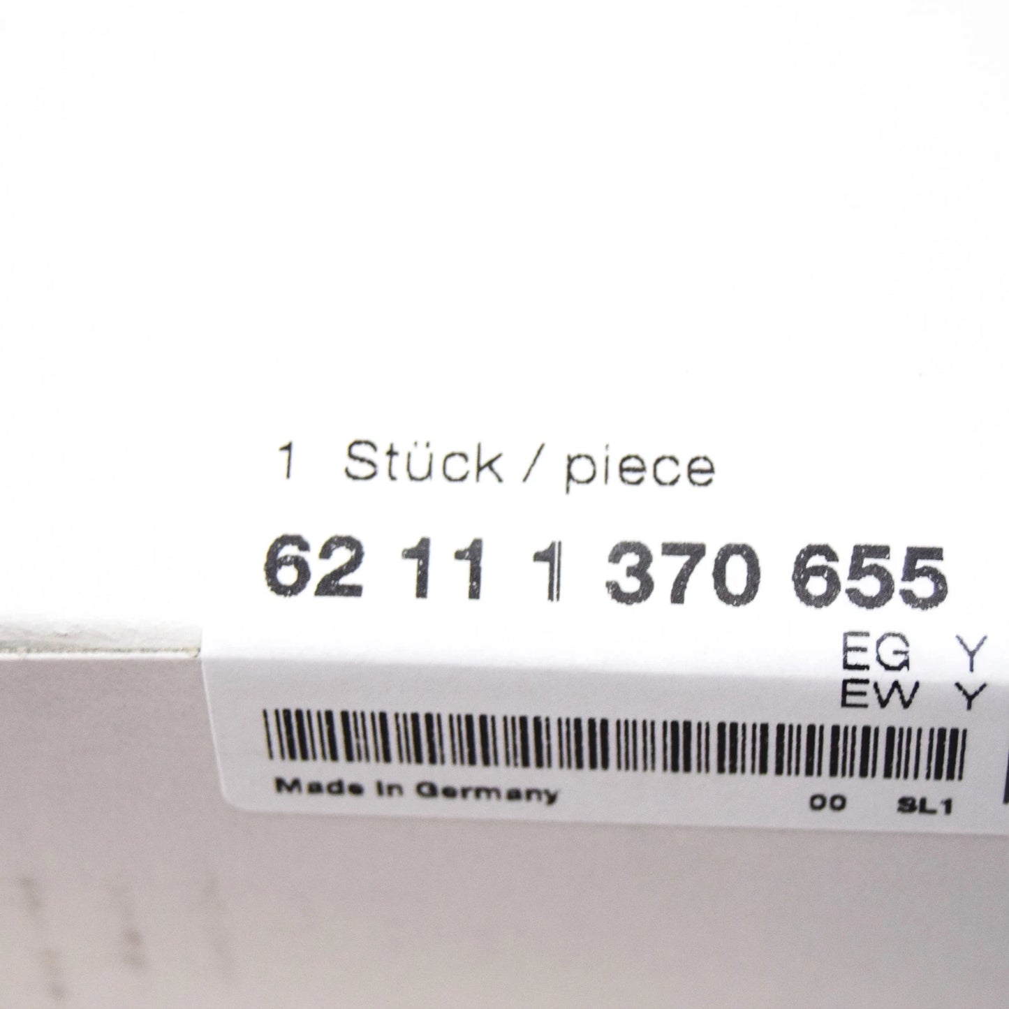 NEW BMW 3 E30 STEERING COLUMN SWITCH COVER 62111370655 1370655 ORIGINAL