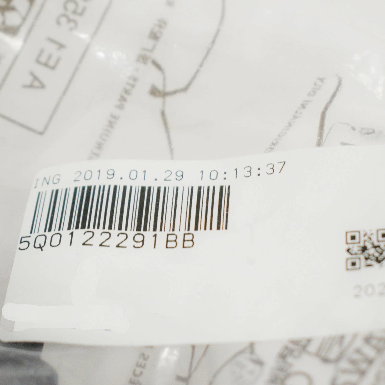 NEW AUDI A3 S3 8V COOLING COUPLING PIECE 5Q0122291BB ORIGINAL