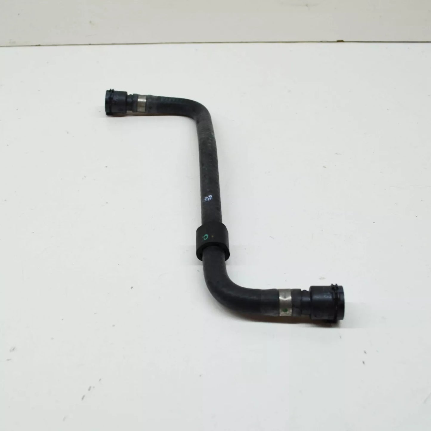 NEW BMW 5 G30 WATER COOLING RADIATOR TO EXPANSION TANK PIPE 17125A09423 ORIGINAL