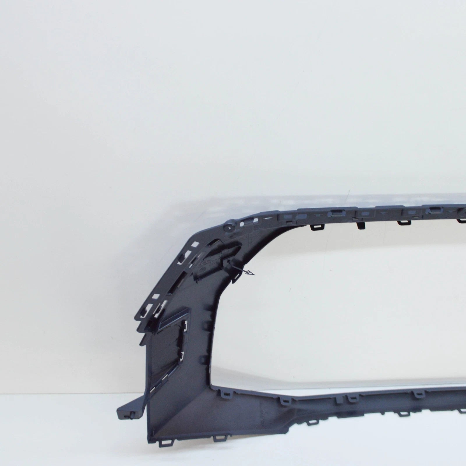 NEW AUDI Q8 FRONT BUMPER RADIATOR GRILLE SURROUND TRIM 4M8807725GRU ORIGINAL