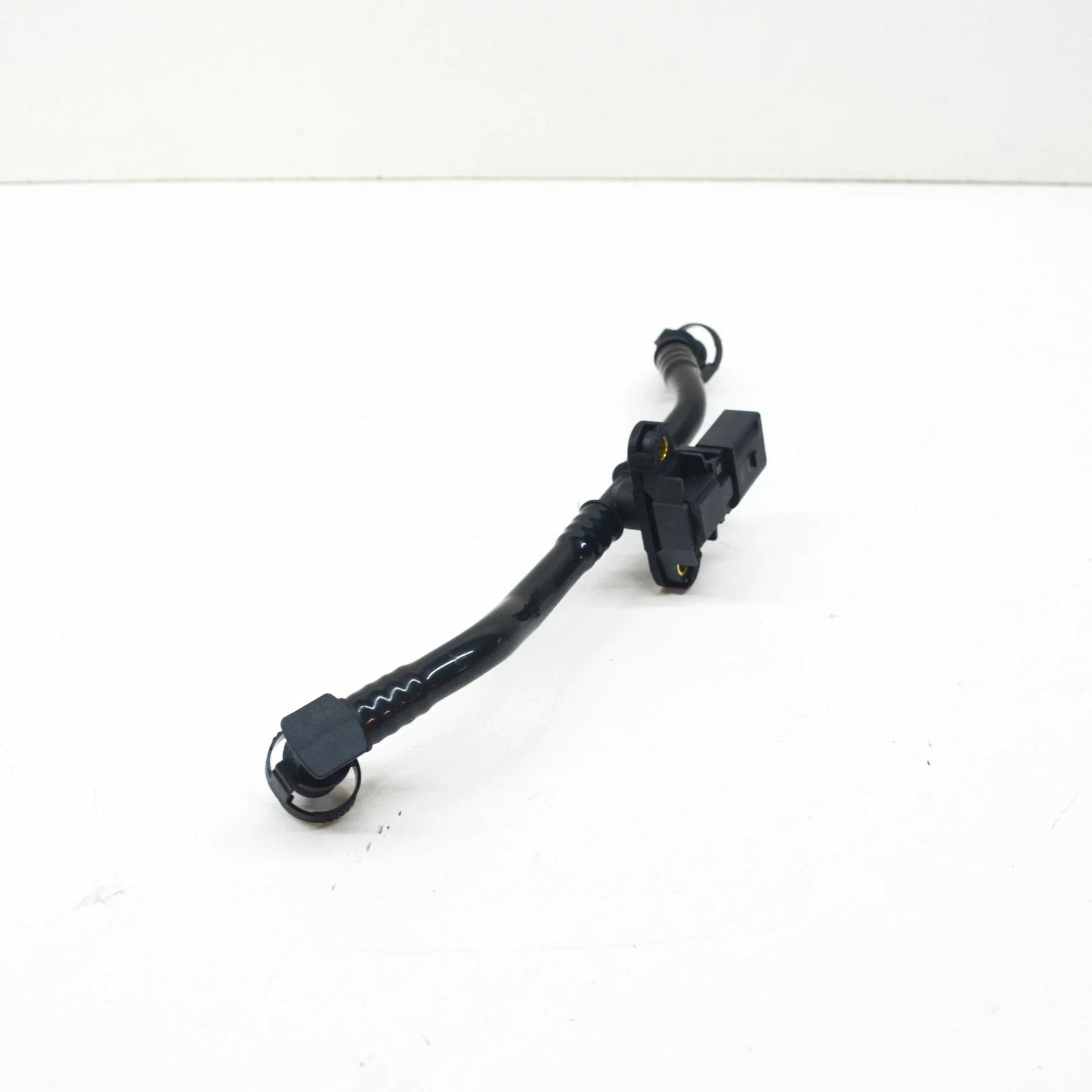 NEW BMW 2 GRAN COUPE F44 TANK EVAP LINE WITH PRESSURE SENSOR 3908671025 ORIGINAL