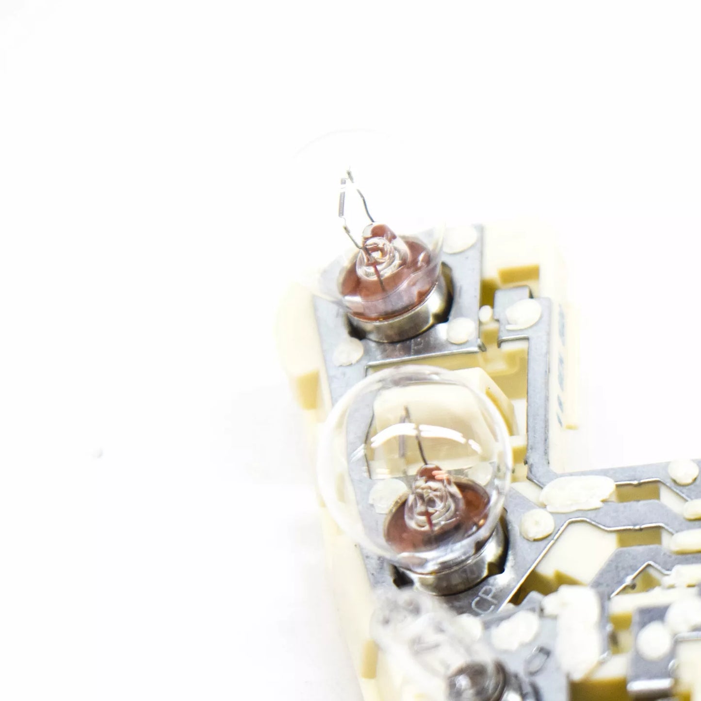 NEW BMW 3 E90 REAR LEFT INNER TAILLIGHT BULB SOCKET 63217183841 ORIGINAL