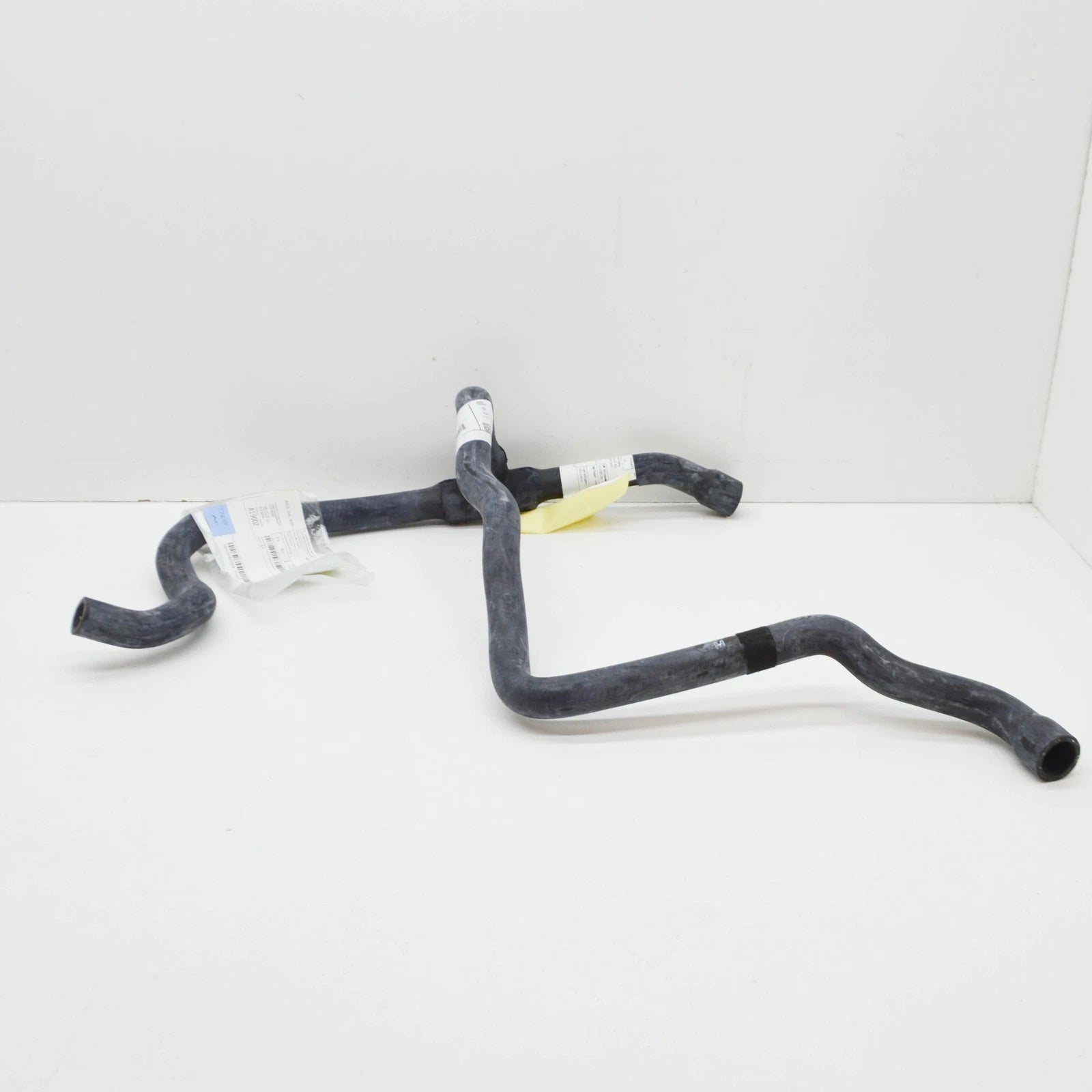 NEW BMW 3 E30 COOLANT HOSES PIPES 11531722743 1722743 1990 ORIGINAL