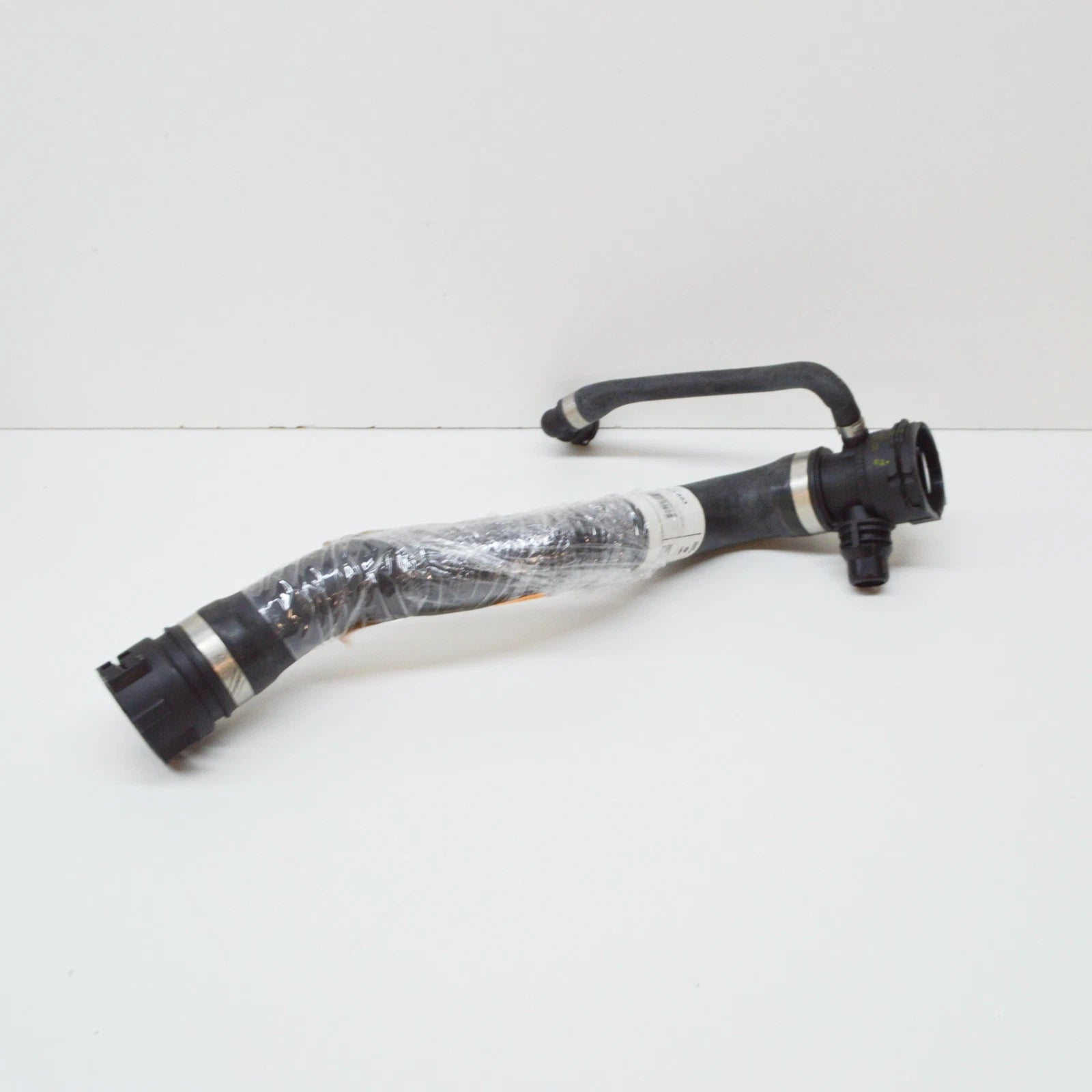 NEW BMW X3 E83 RADIATOR COOLANT HOSE 17123445893 3445893 ORIGINAL